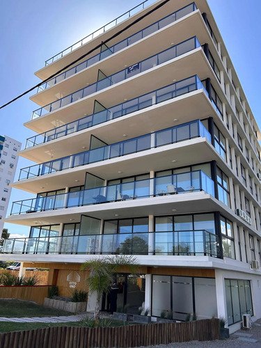 Apartamento alquiler anual  Punta del Este ,3 dormitorios