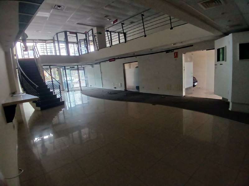 Alquiler  anual  de Gran Local Comercial | Oportunidad de inversión! · Foto 7