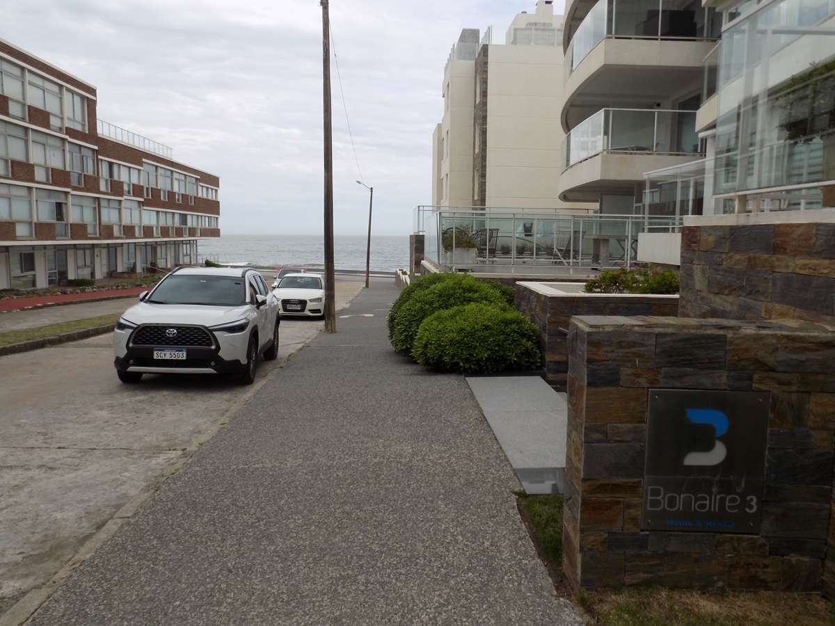 Alquiler Semana de Turismo en Península 2 dorm cochera piscina y más · Foto 1