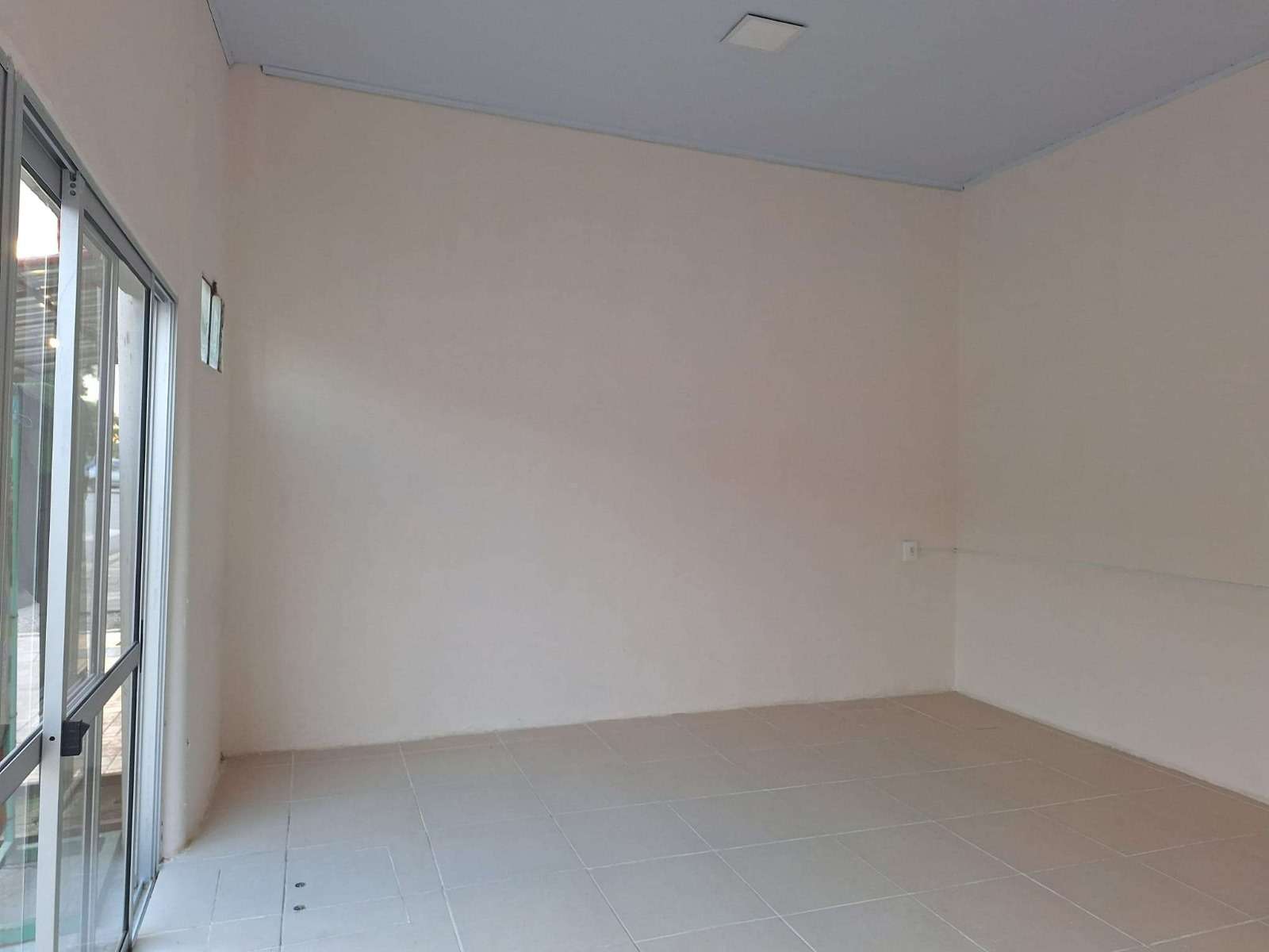 Alquiler Local Comercial en Rocha · Foto 2