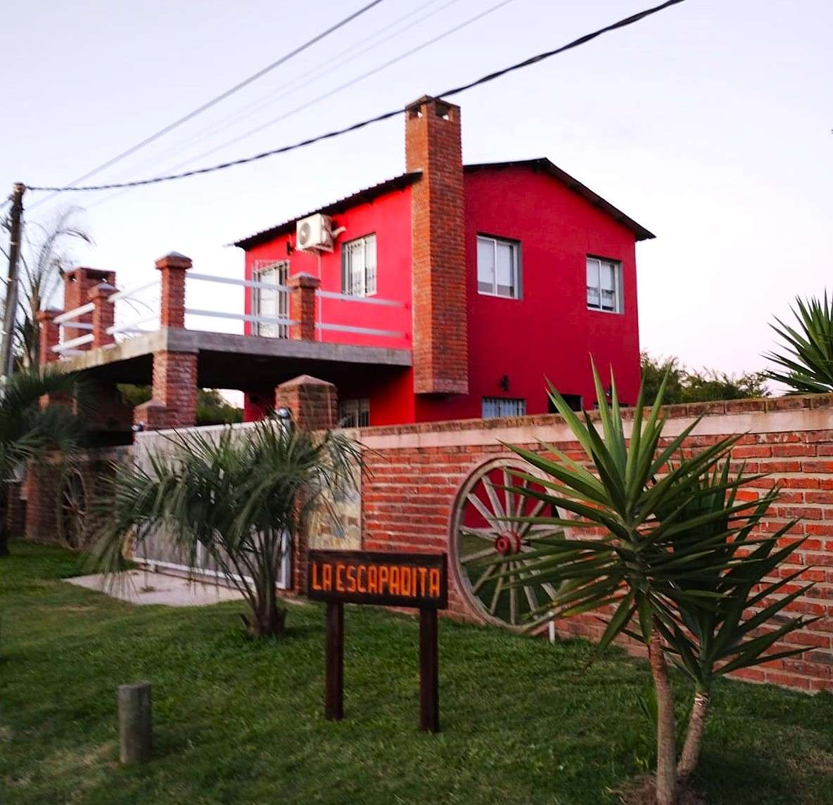 ALQUILER  ANUAL, Balneario Buenos Aires, amueblado, 2 dormitorios, 1 baño, aire, estufa a leña y parrillero