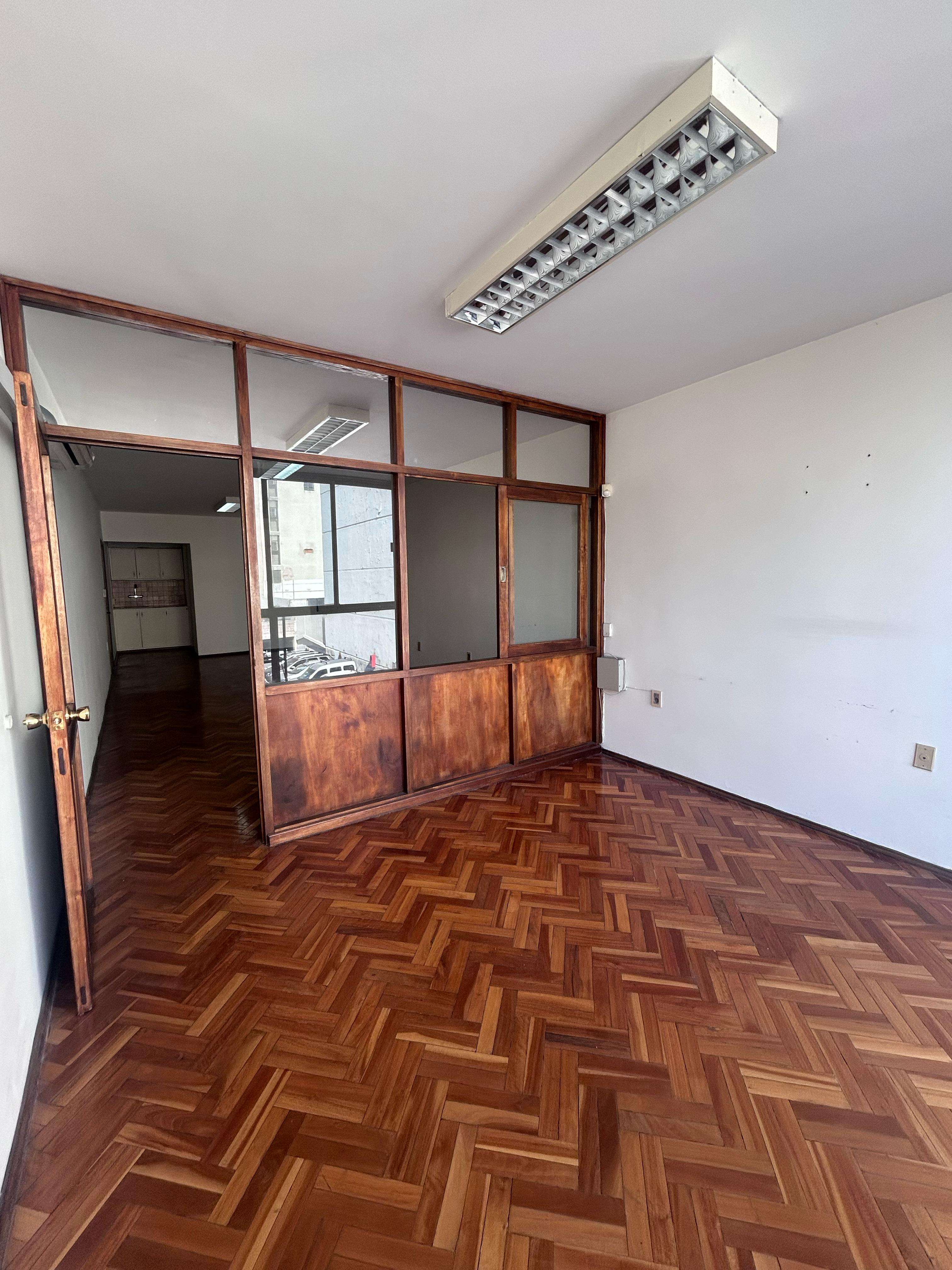 Alquiler oficina en Ciudad Vieja · Foto 3