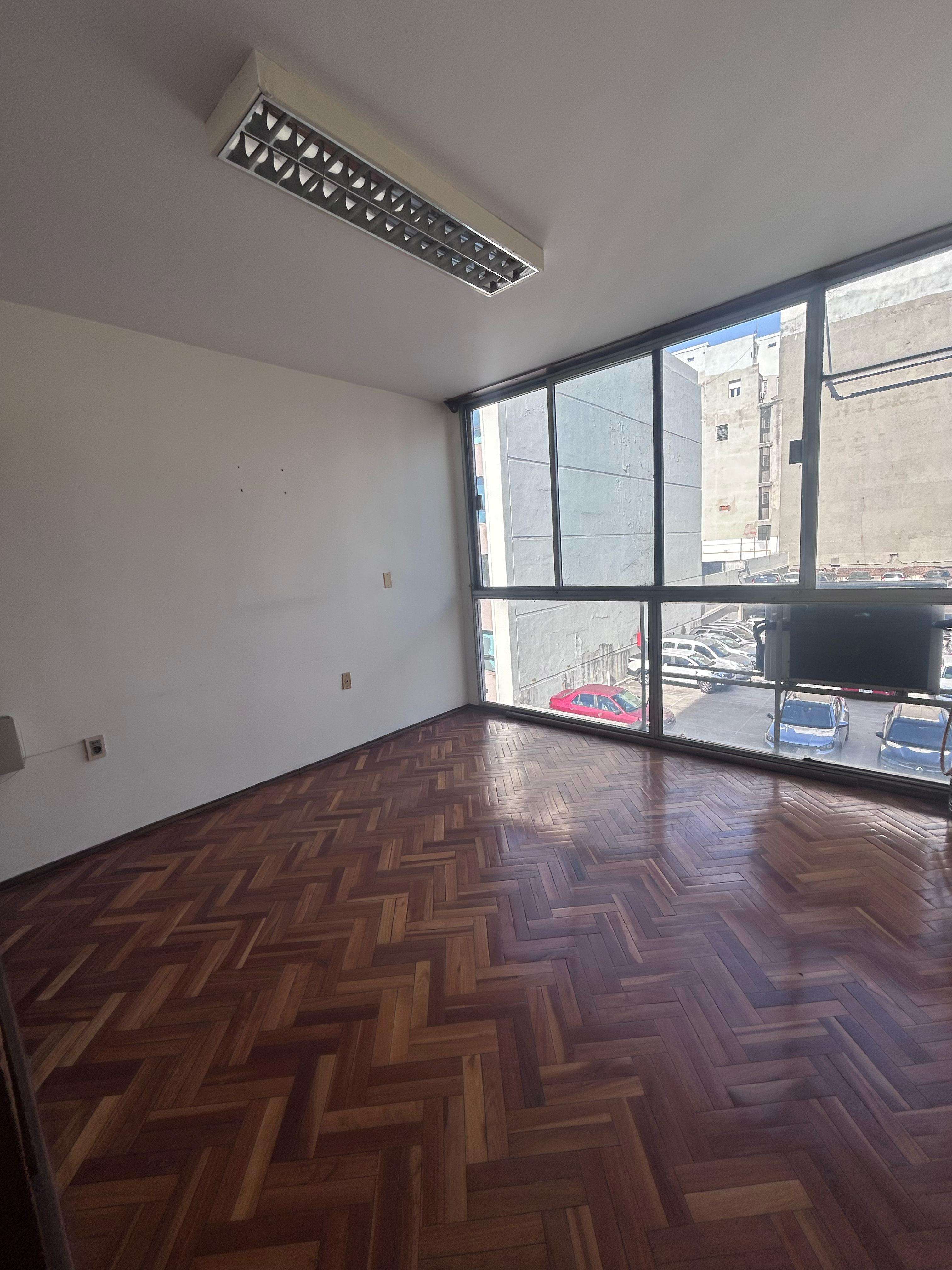 Alquiler oficina en Ciudad Vieja · Foto 5