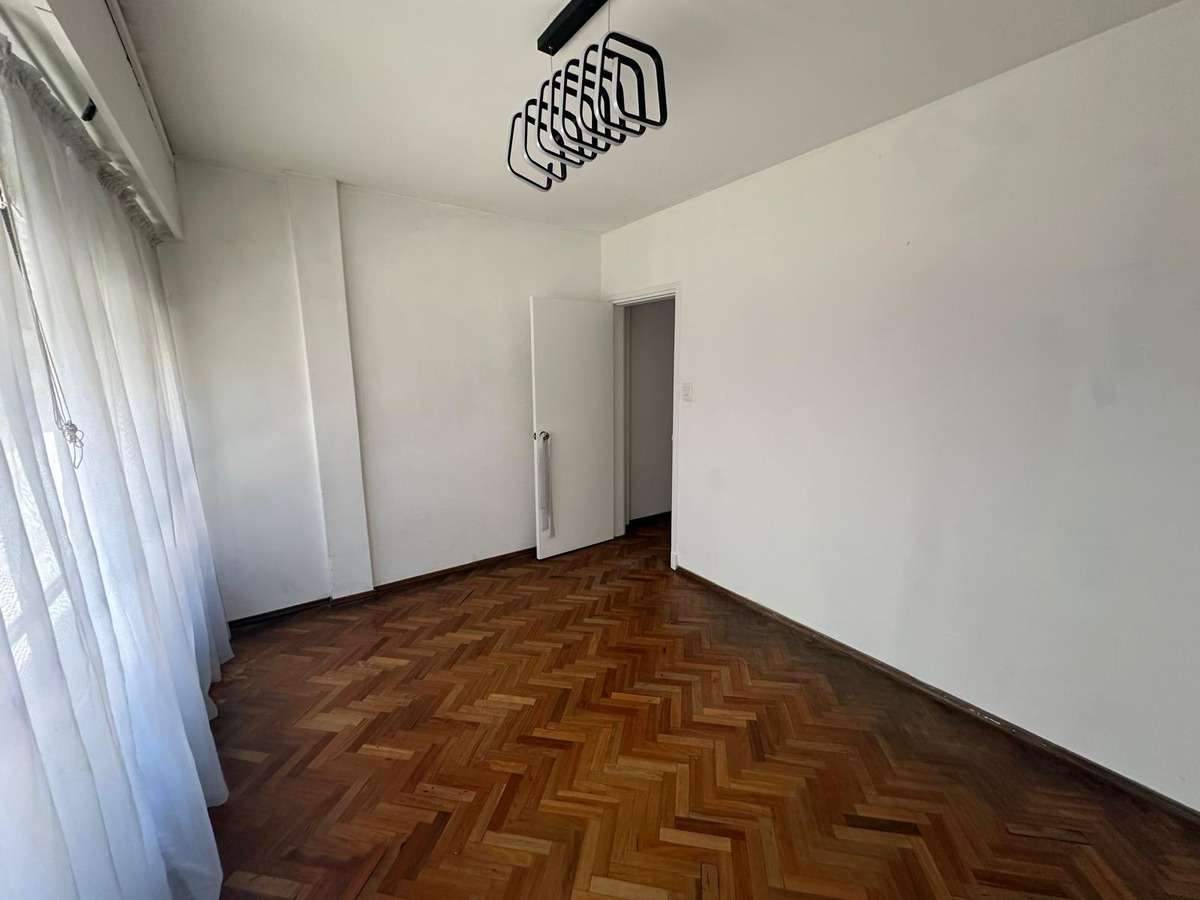 ALQUILER | Apartamento 1 Dor. Ciudad Vieja, con Patio Exclusivo · Foto 1