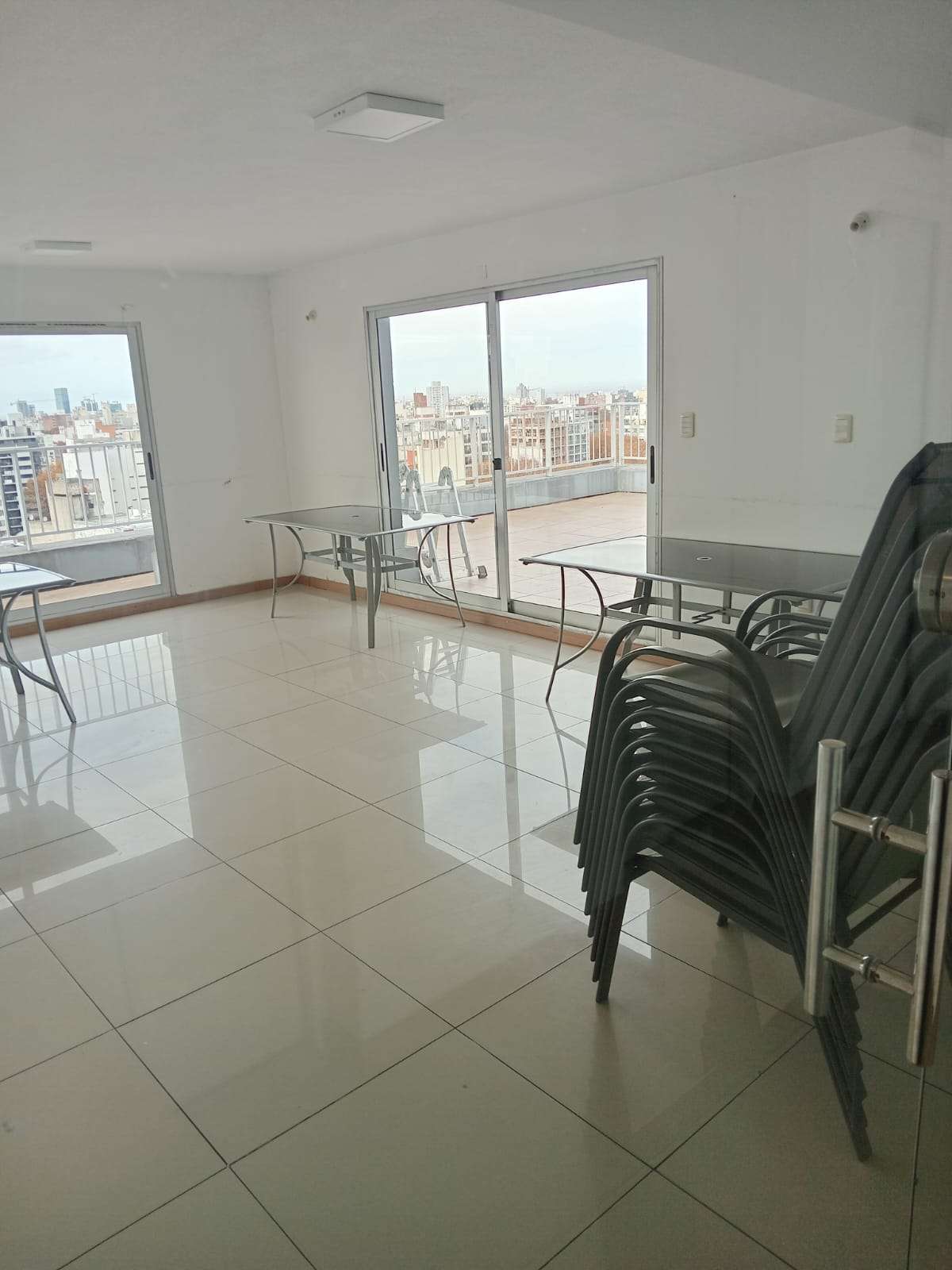 ALQUILER de Monoambiente en Cordón Sur Century Tower · Foto 6