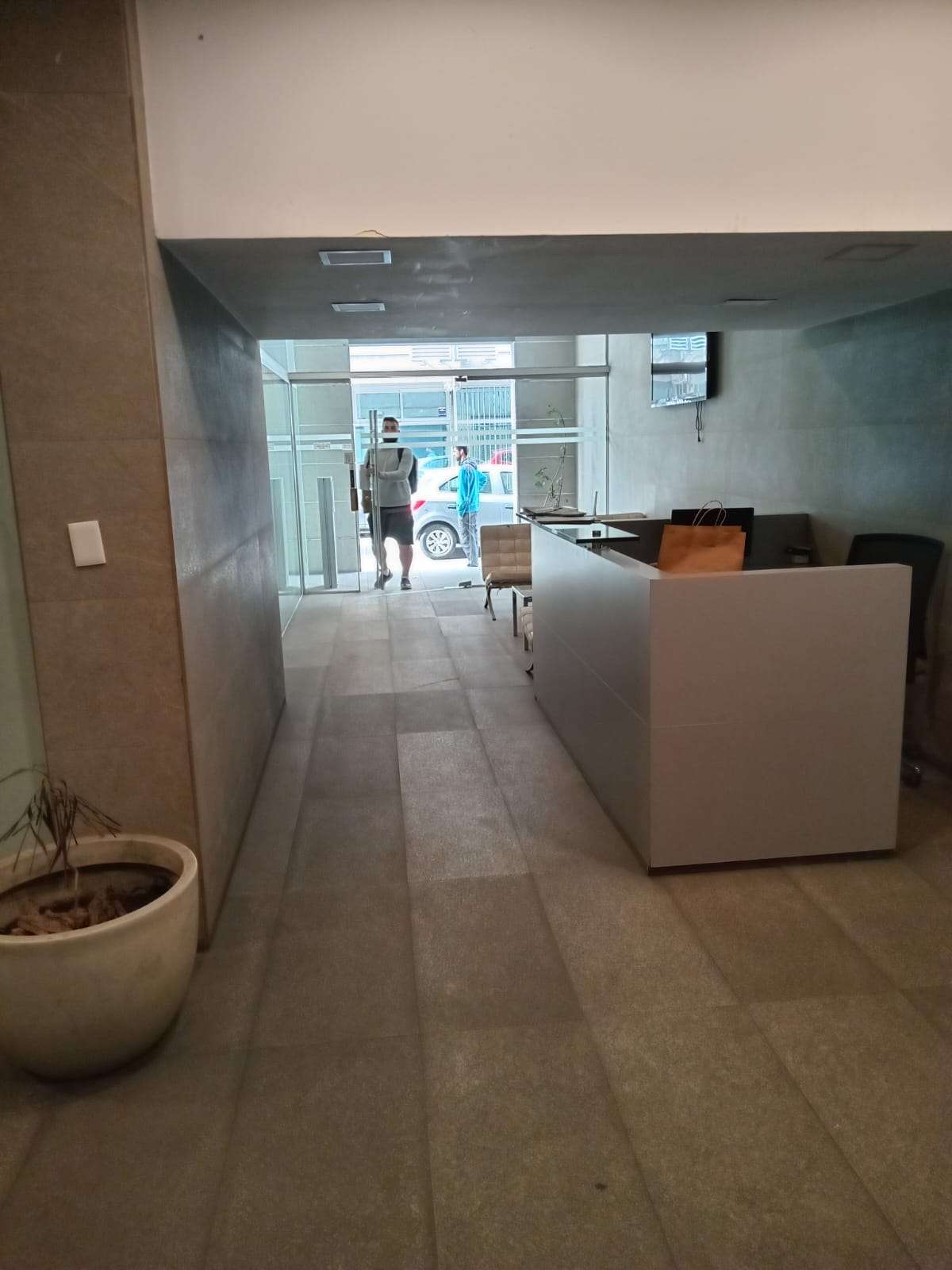ALQUILER de Monoambiente en Cordón Sur Century Tower · Foto 2