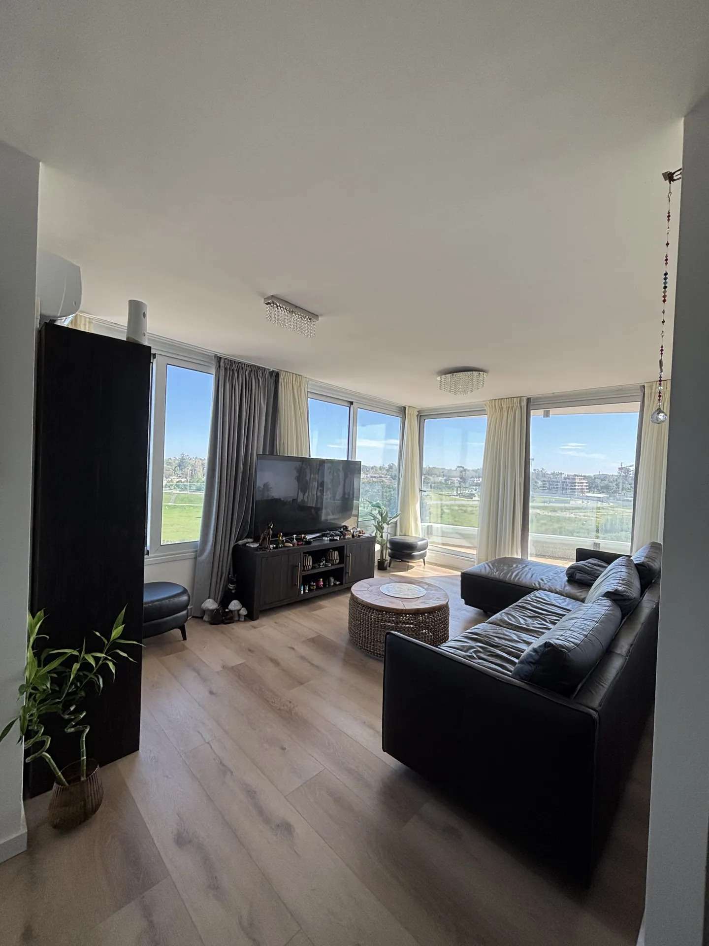 Alquiler Apartamento de 2 Dormitorios Amueblado en Carrasco