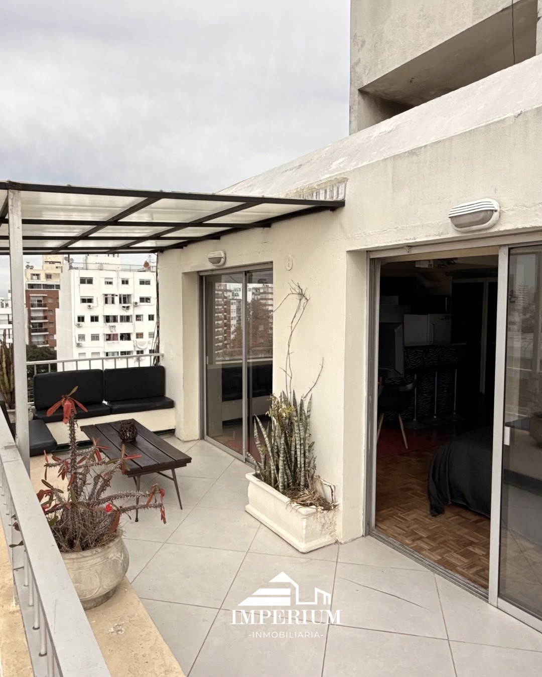 Venta de apto 1 dormitorio en Pocitos, con gran terraza