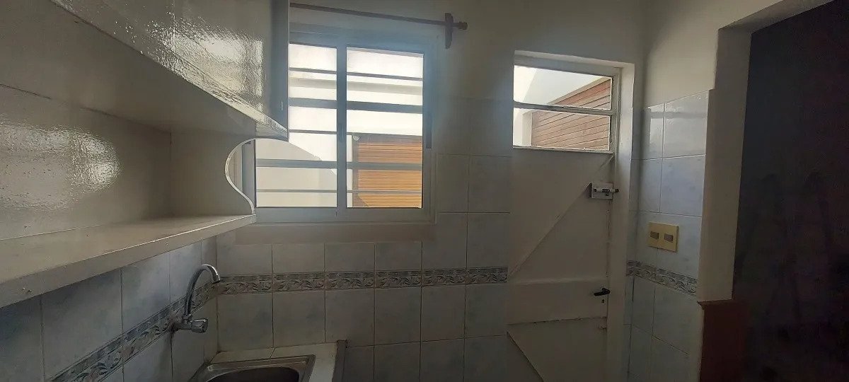 Alquiler De Apartamento De 1 Dormitorio En Capurro Sin Gastos Comunes · Foto 11