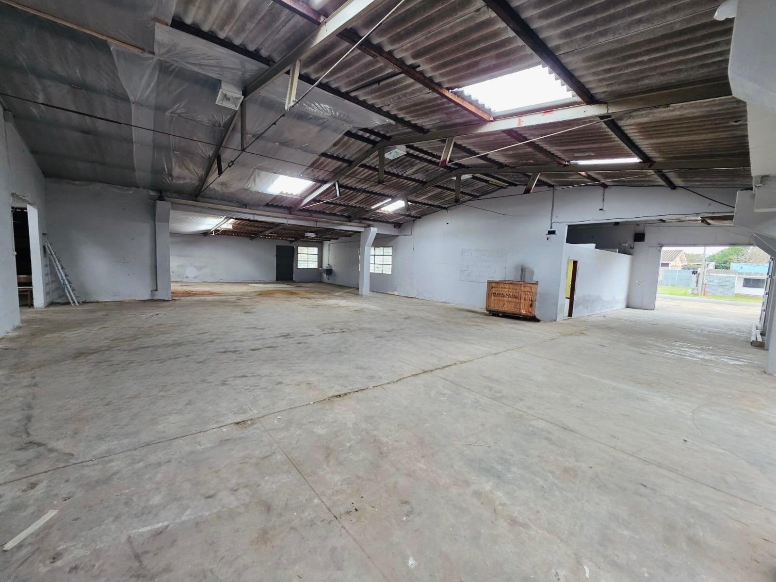 Alquiler depósito 1200 m² Pando