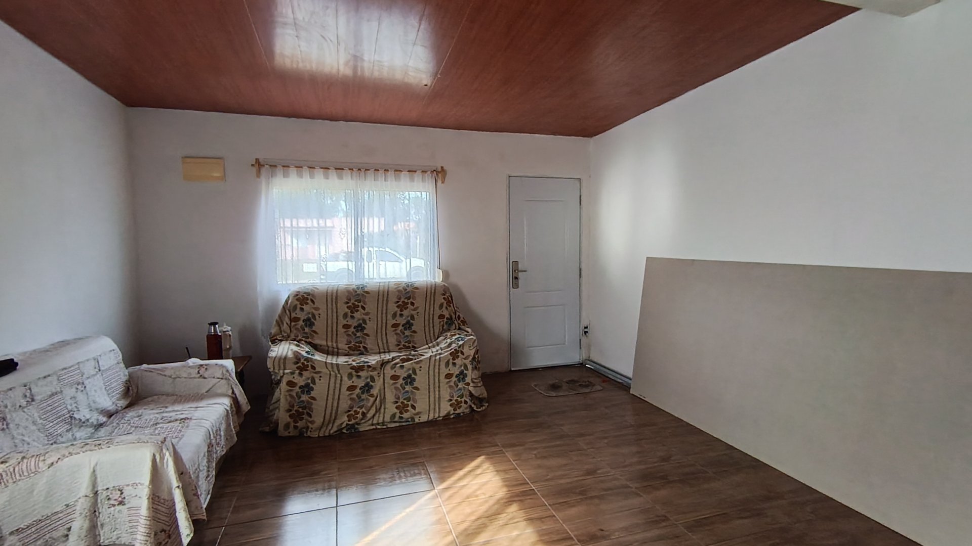 ALQUILER | Casa en Las Toscas. 1 dormitorio. 1 baño. Jardín al frente. · Foto 8