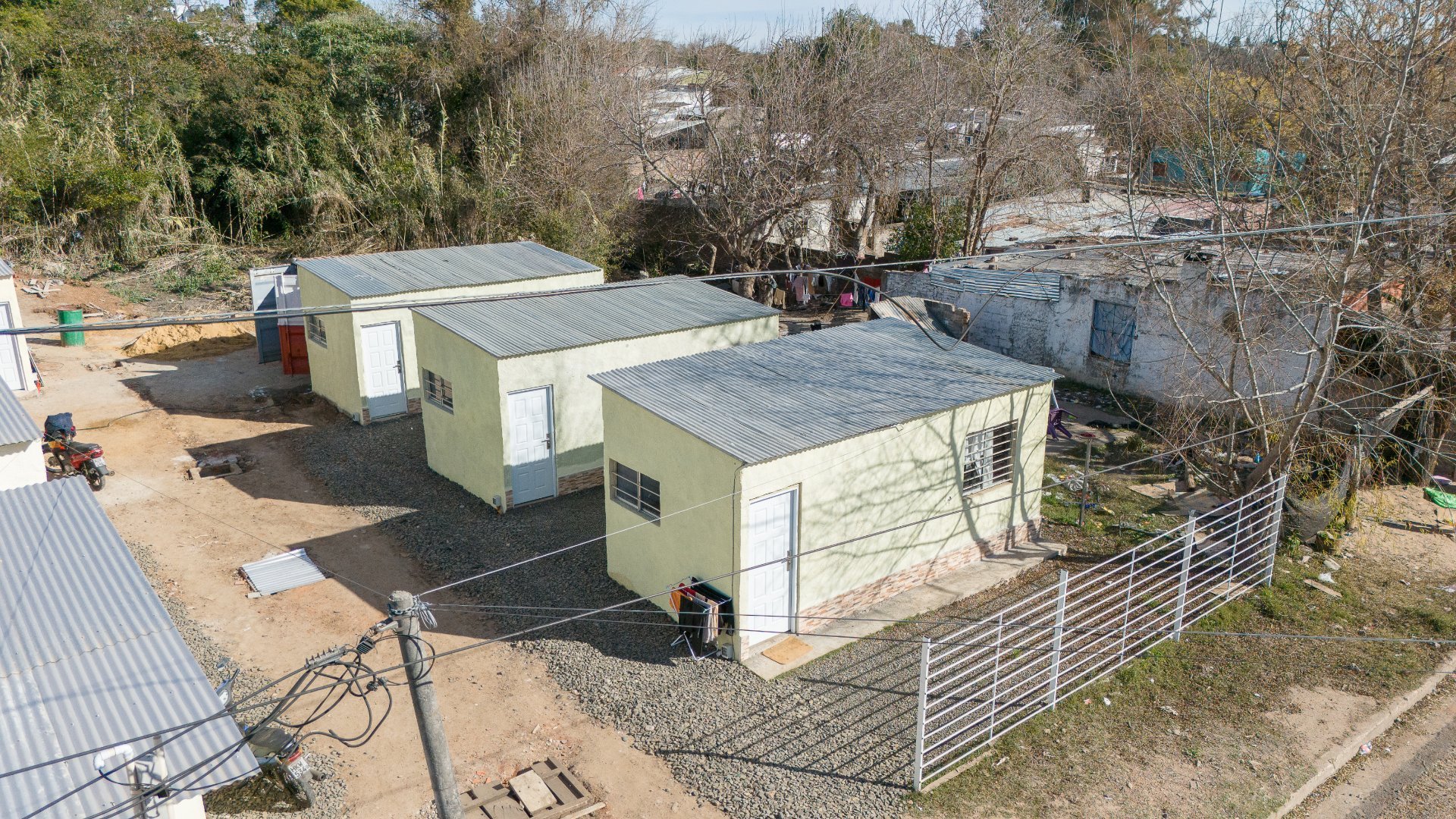 Venta 9 casas en el Centro de Salto - foto 1