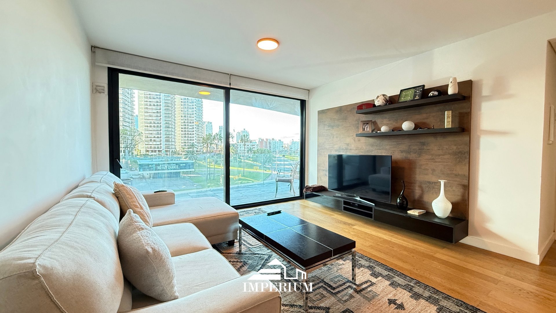 Venta Apartamento 1 dormitorio Amoblado c/garage Forum Buceo