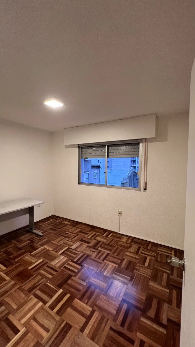 Alquiler Apartamento 3 dormitorios Cordón SEMI AMOBLADO · Foto 4