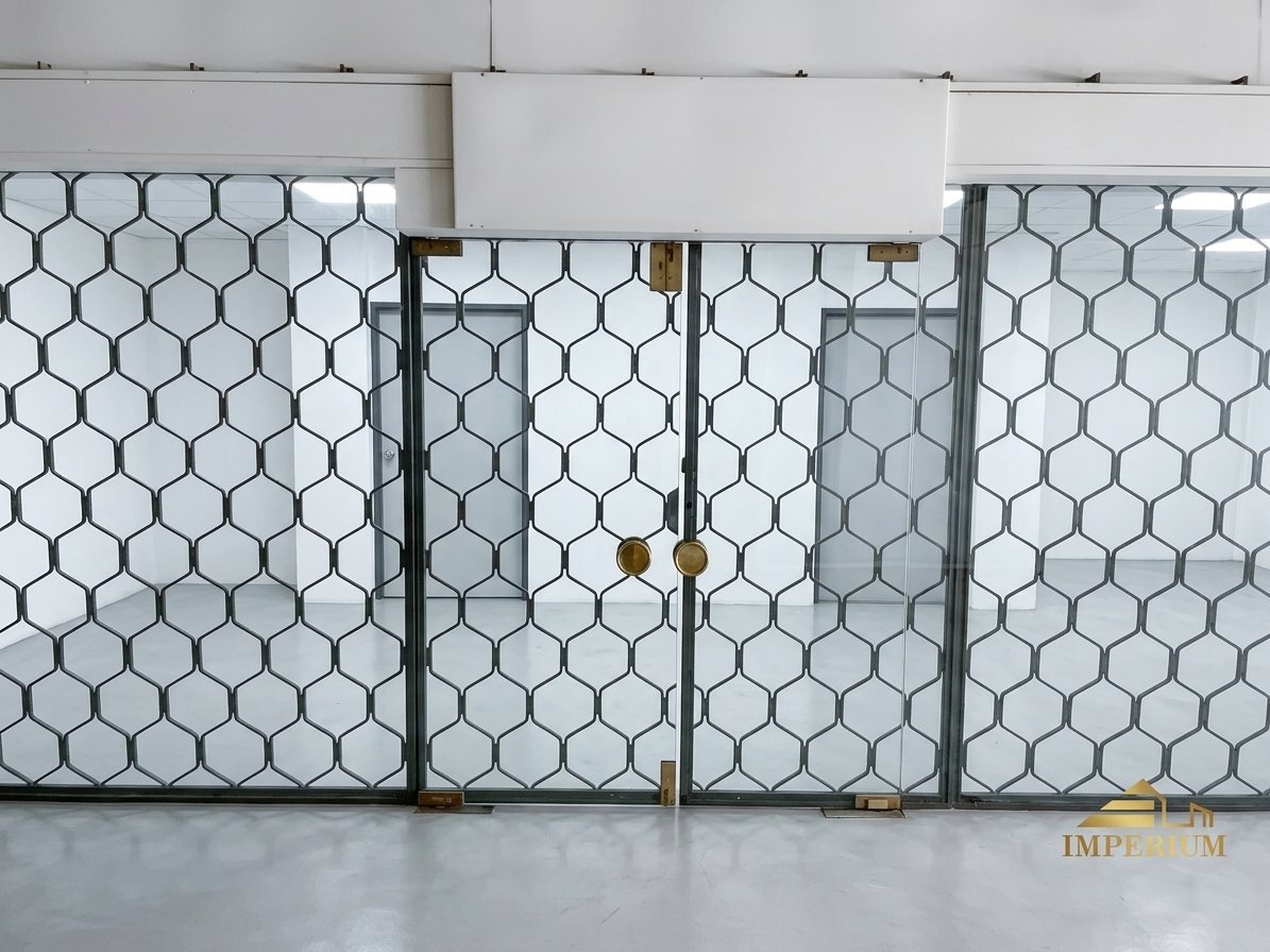 Alquiler Local comercial 386 m² Barrio Sur