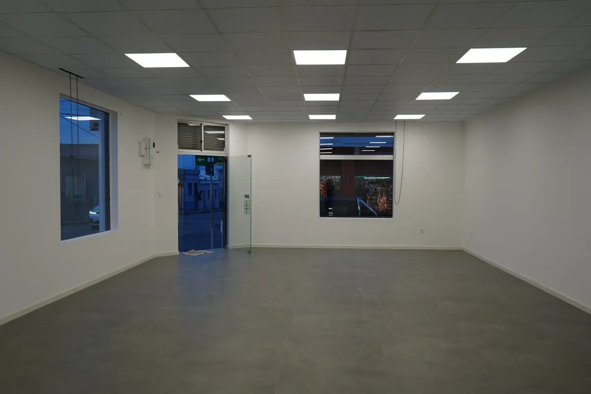 Alquiler Local comercial 137 m² Canelones · Foto 3