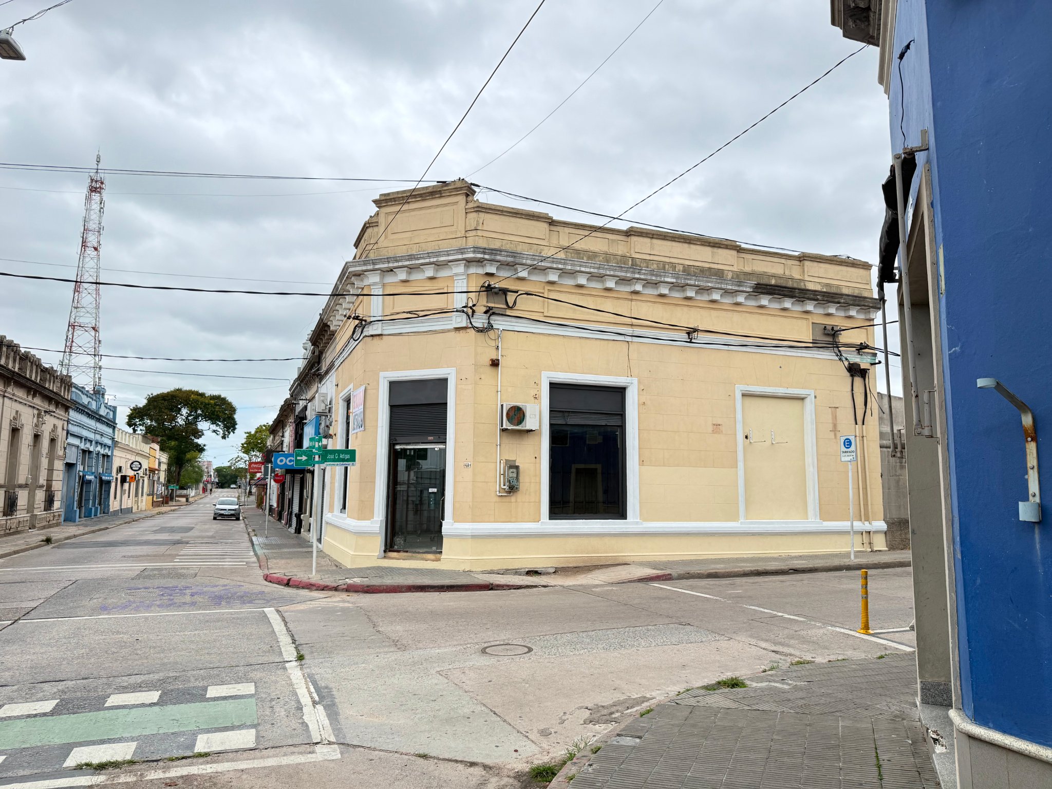 Alquiler Local comercial 137 m² Canelones · Foto 2