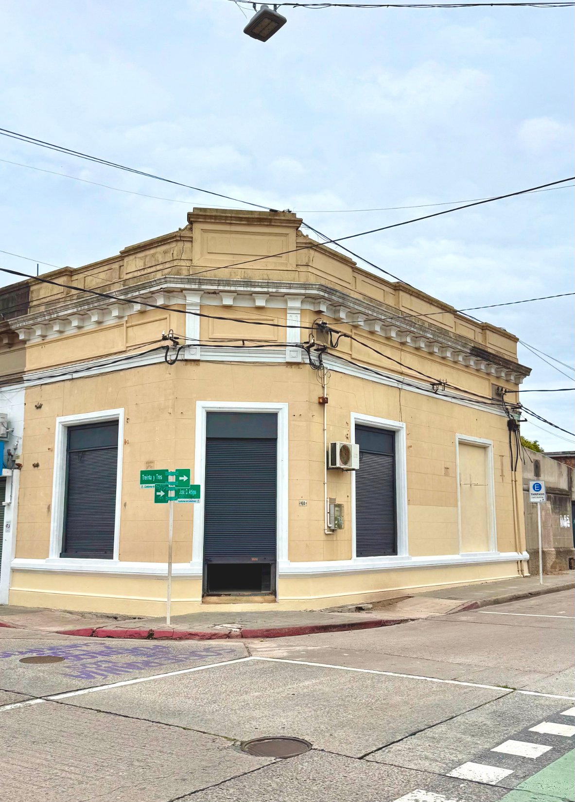 Alquiler Local comercial 137 m² Canelones · Foto 1