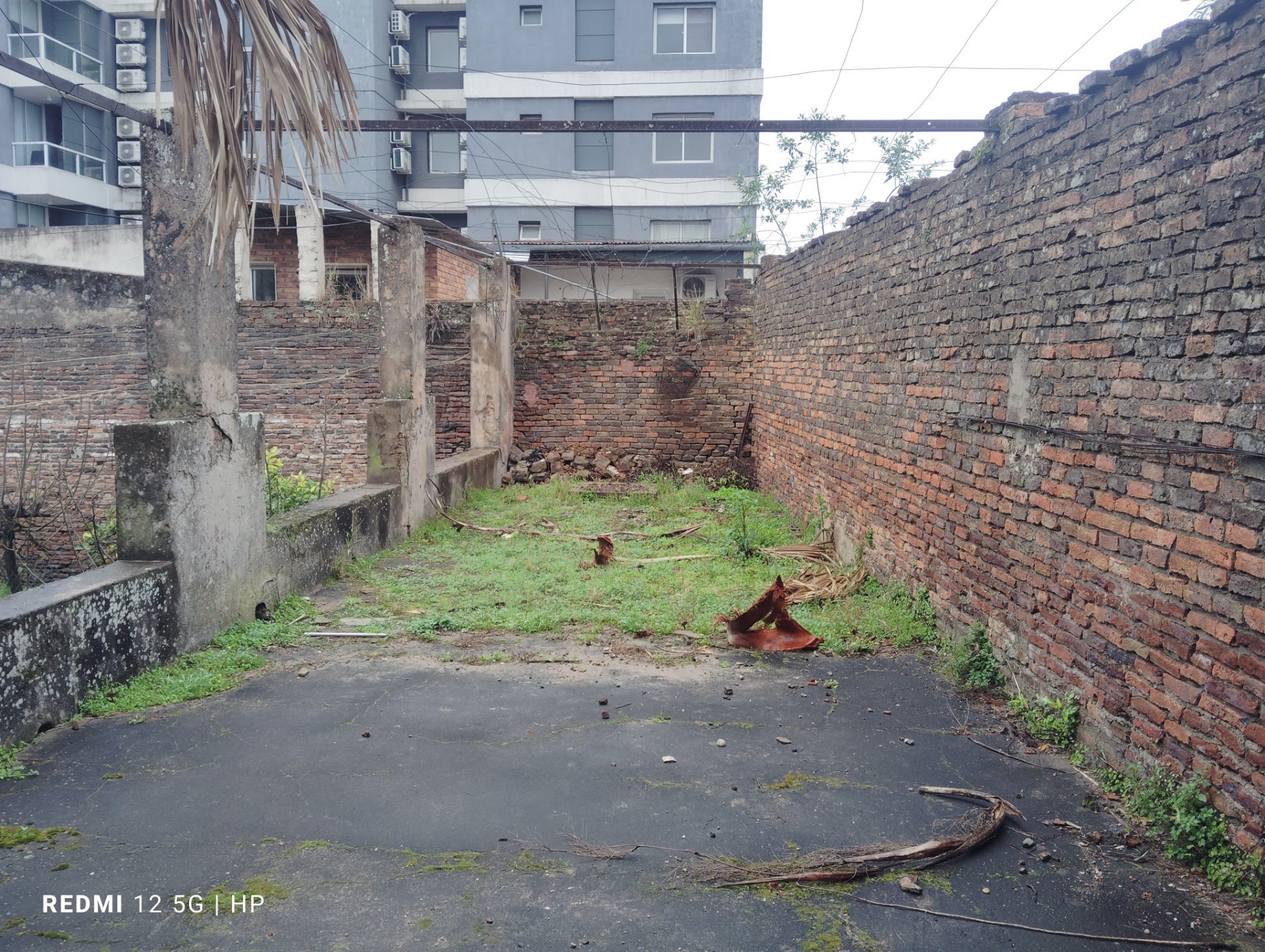 Casa Histórica Premium de 7 Dormitorios para Reciclar en Salto - foto 3