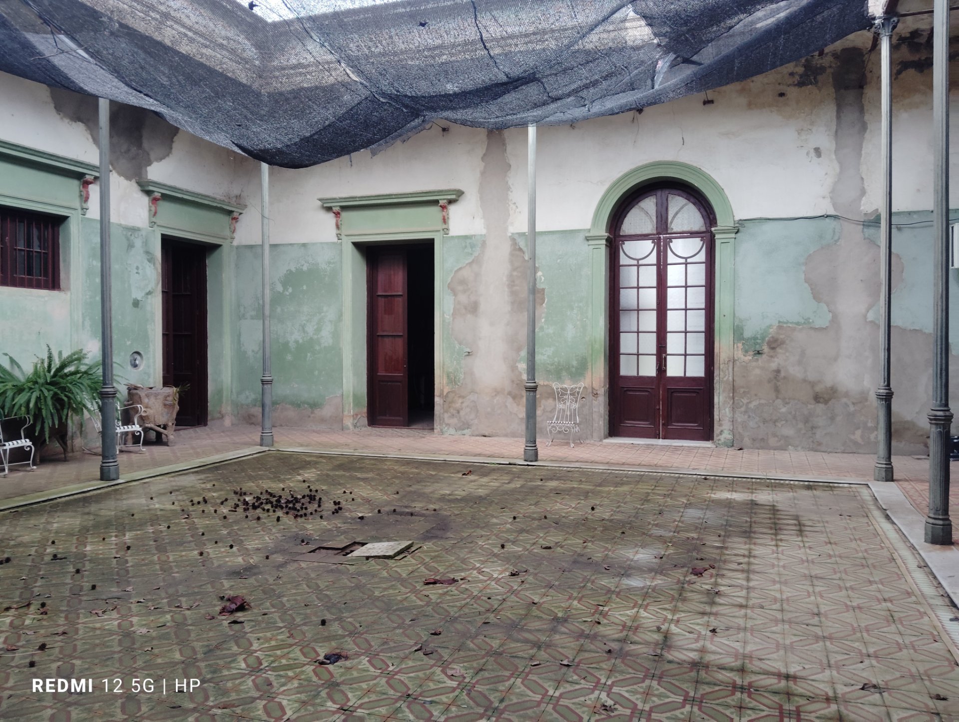 Casa Histórica Premium de 7 Dormitorios para Reciclar en Salto - foto 4