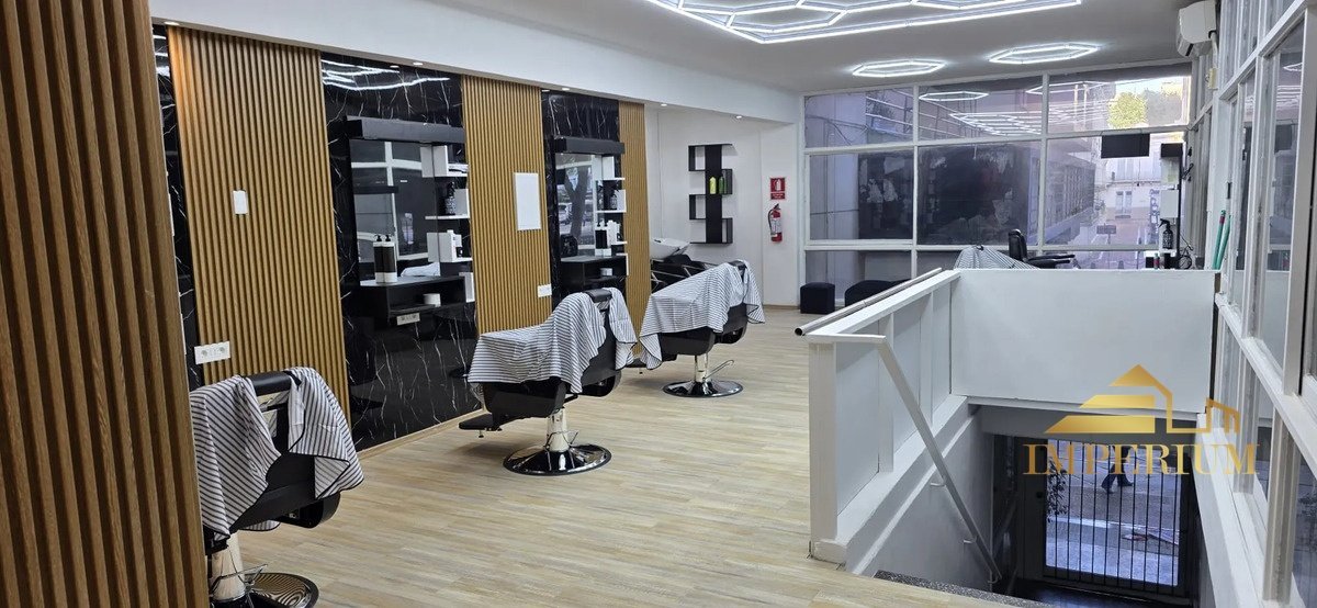 ALQUILER BARBERÍA EQUIPADA EN CIUDAD VIEJA