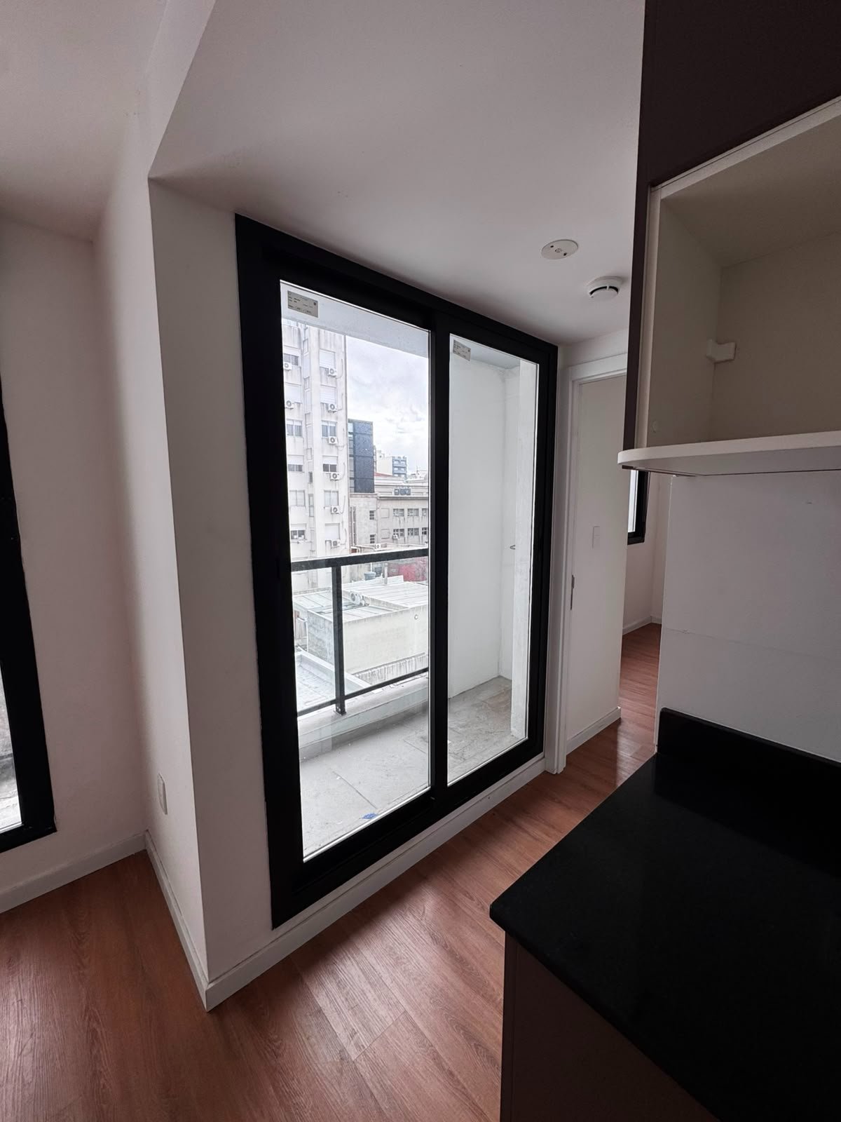 Alquiler Apartamento 1 dormitorio con Garaje en Cordon Sur · Foto 9