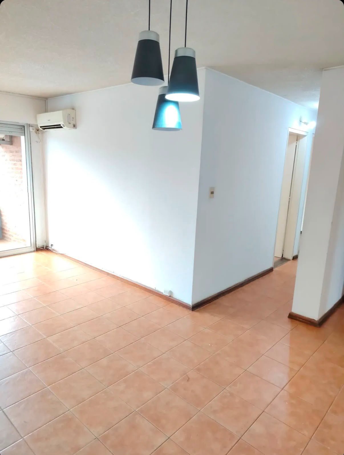 Alquiler Apartamento 2 dormitorios con balcón Centro. · Foto 5