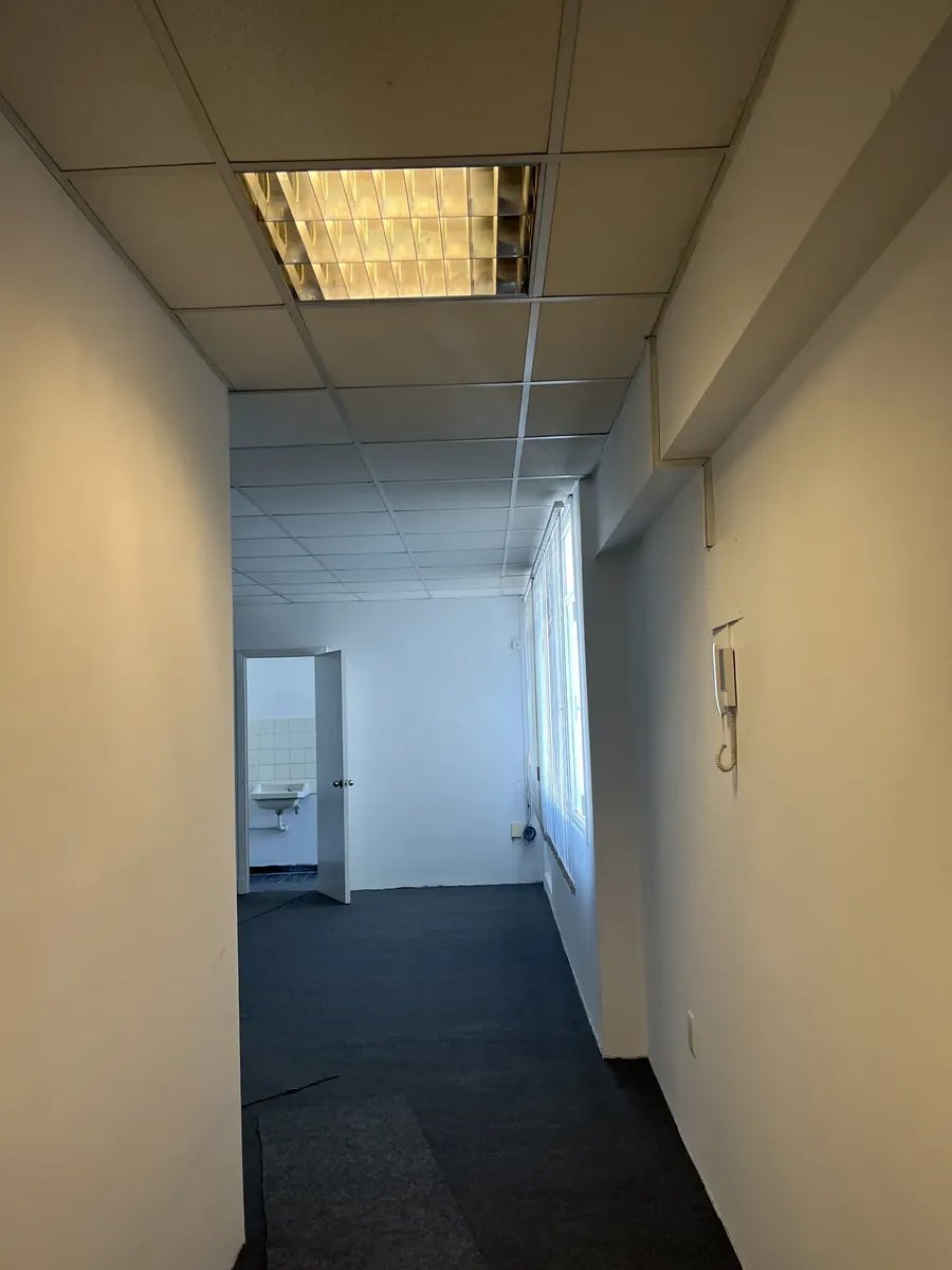 Alquiler Oficina 40 m² Centro · Foto 3