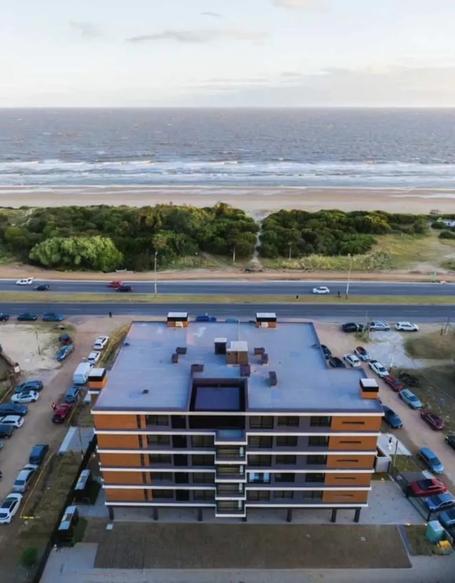 Alquiler Apartamento 1 dormitorio con Cochera en Shangrilá