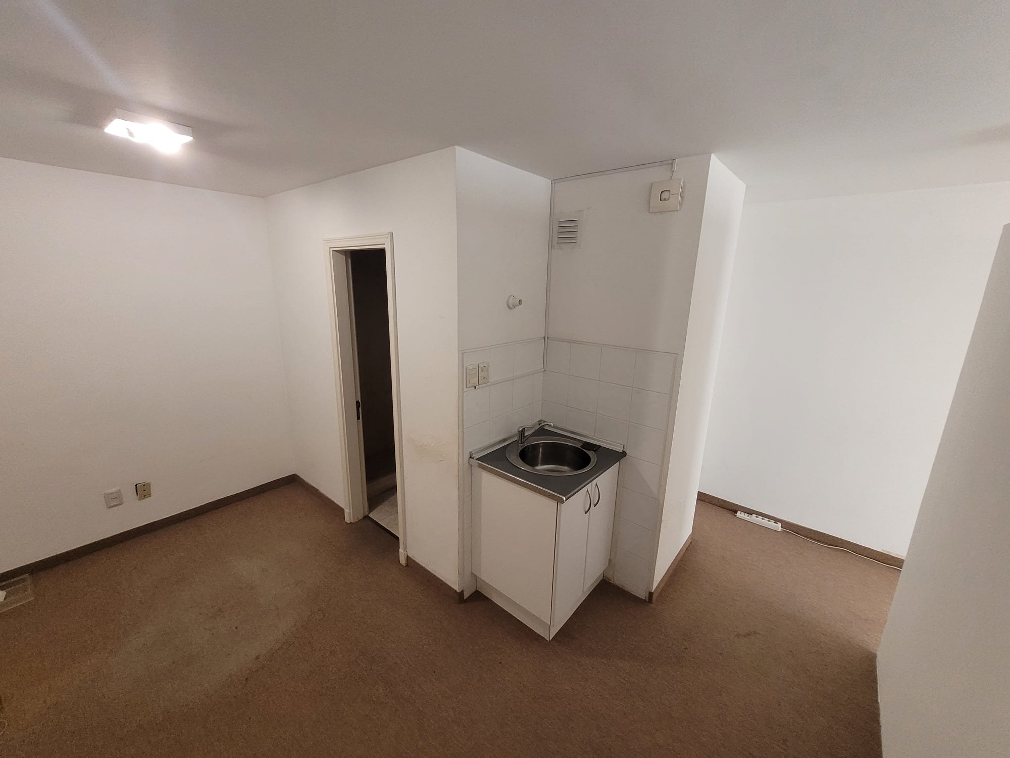Alquiler Oficina 34 m² Ciudad Vieja $15000 · Foto 10