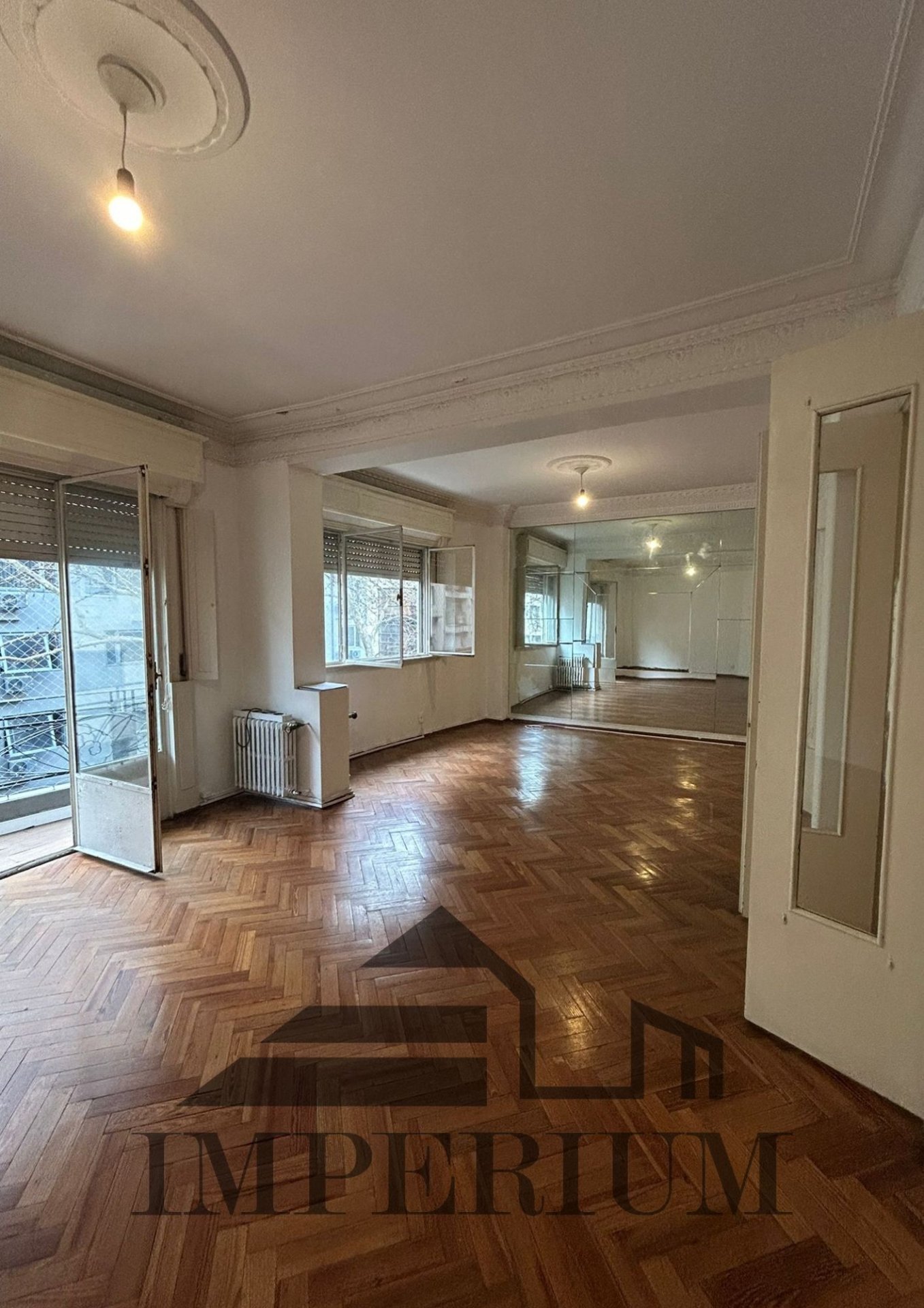 Venta Apartamento 4 dormitorios 3 baños con garage Centro