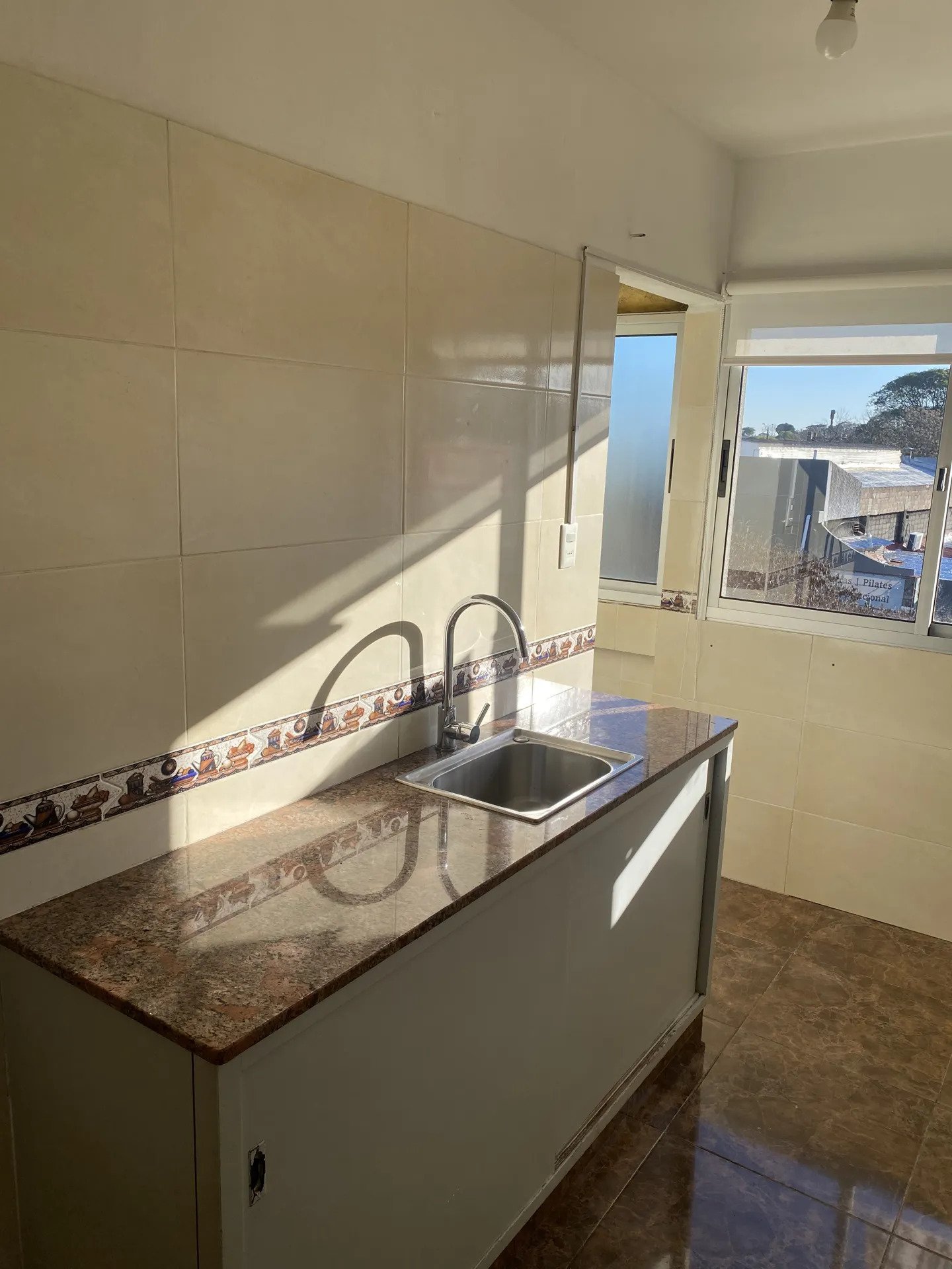 Alquiler Apartamento 1 dormitorio Perez Castellanos · Foto 2