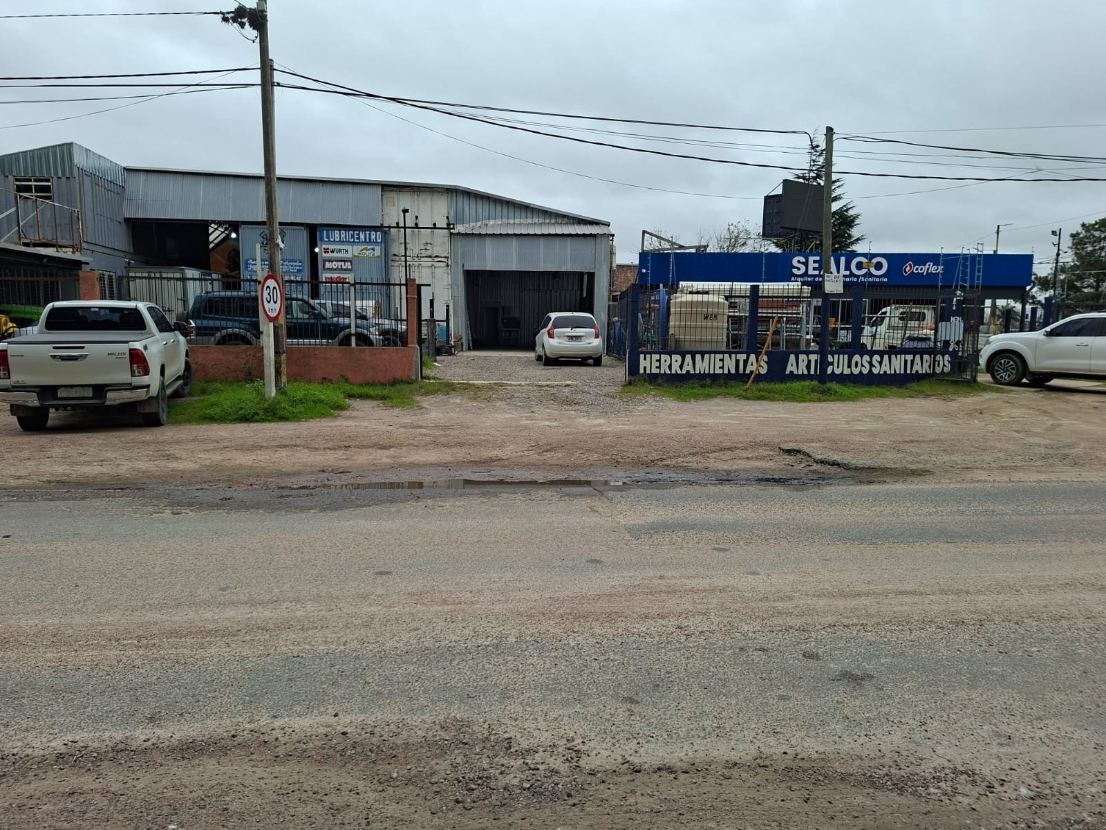 Alquiler Local comercial en Paso Carrasco · Foto 7
