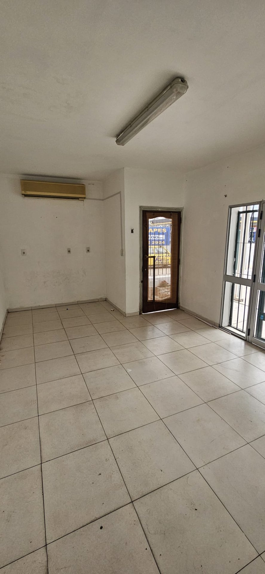 Alquiler de local comercial mas vivienda en Pando. · Foto 3