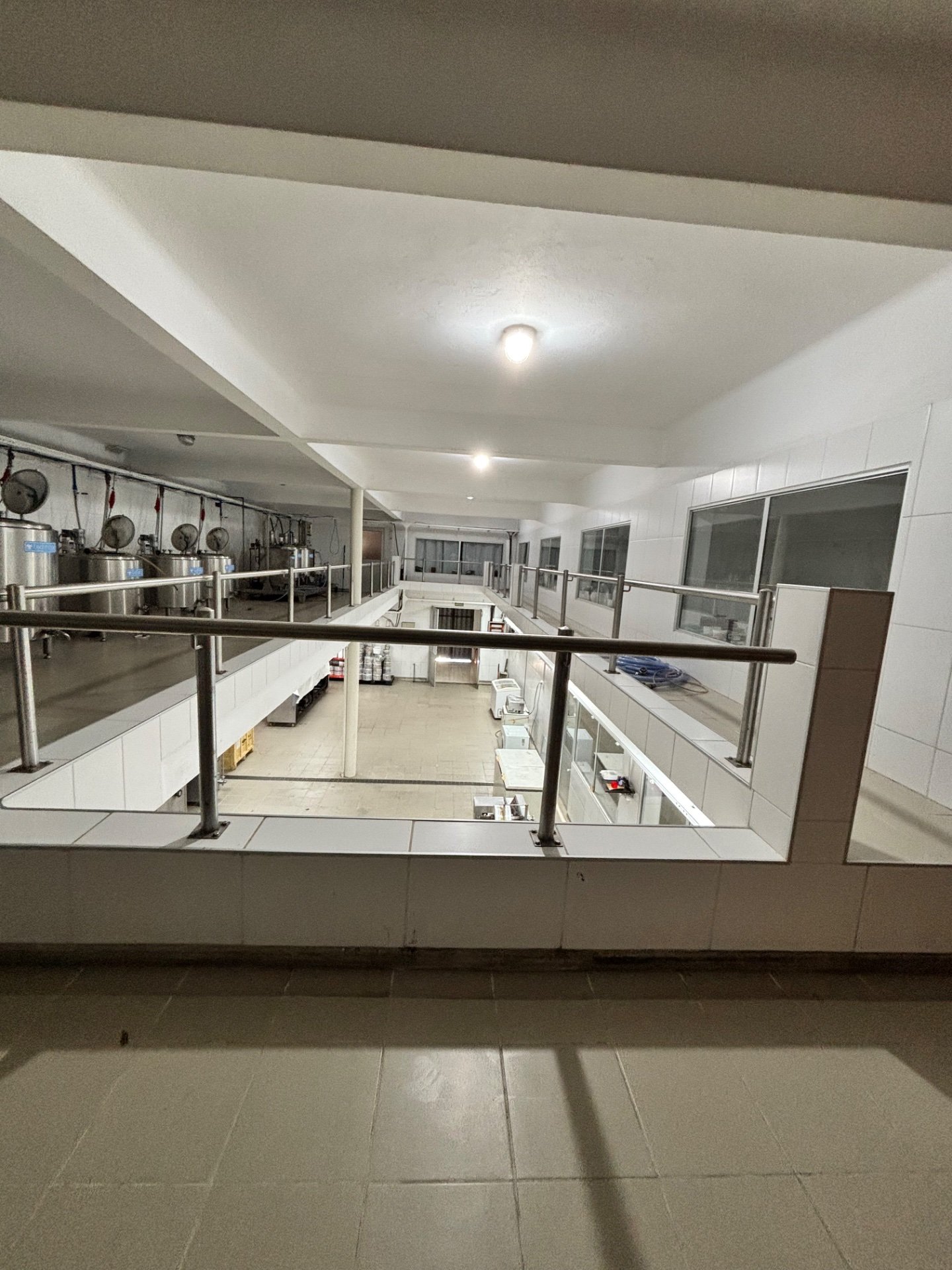 Venta Fabrica o local de 4 plantas en San Jose de Mayo - foto 1
