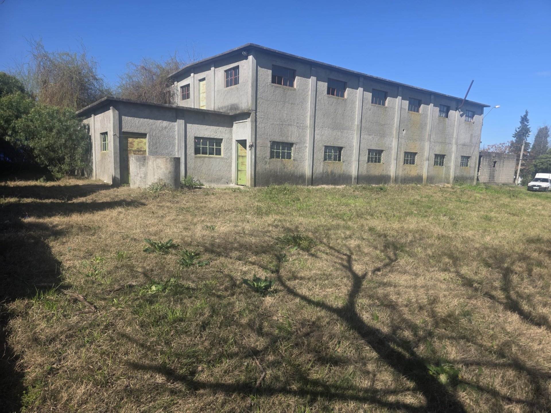 Alquiler Depósito 750 m² Empalme Olmos · Foto 1