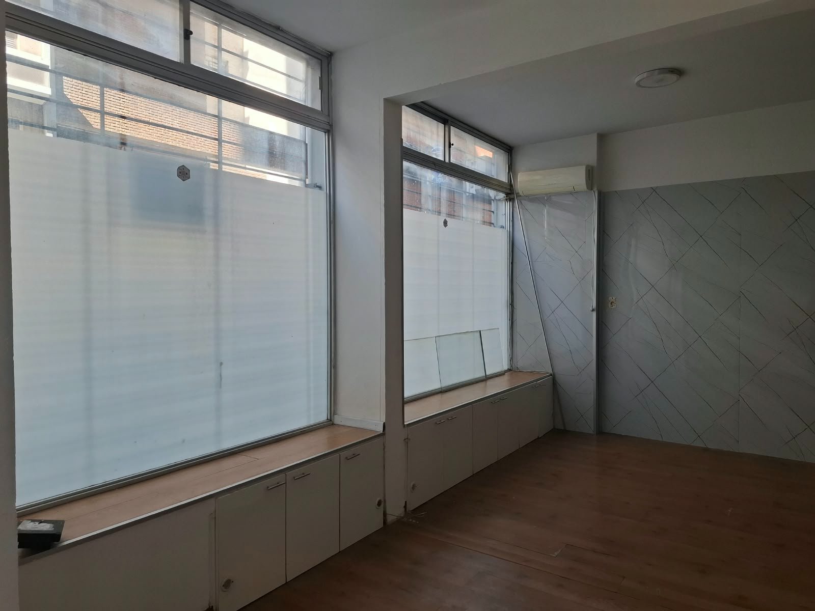 Alquiler Local comercial 40 m² Cordón · Foto 1
