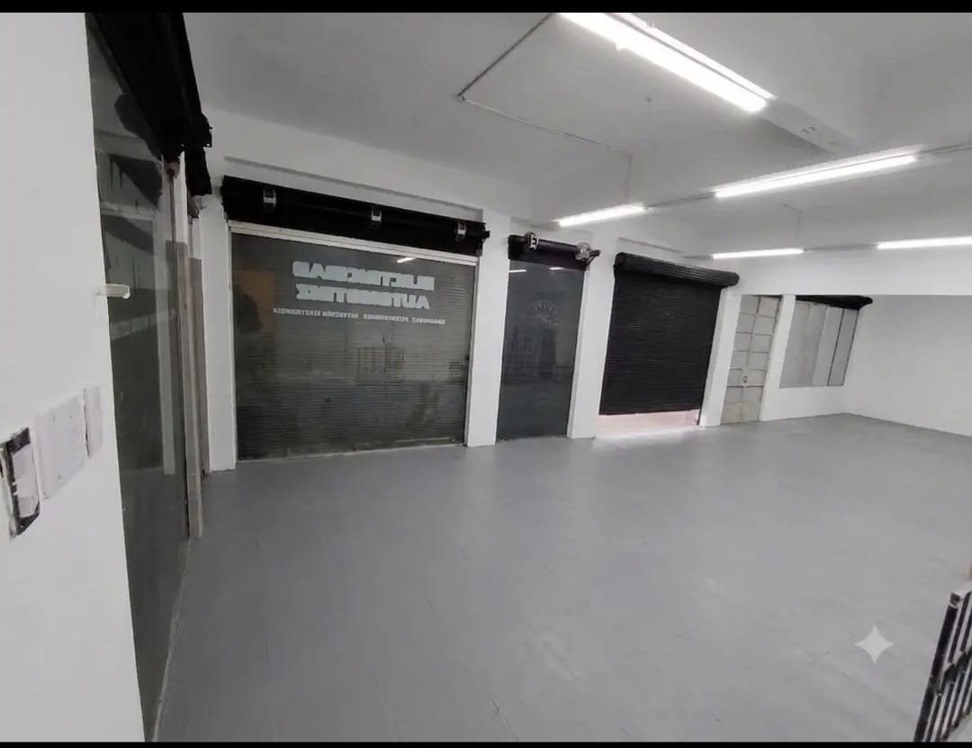 Alquiler Local comercial sobre Monte Caseros · Foto 6