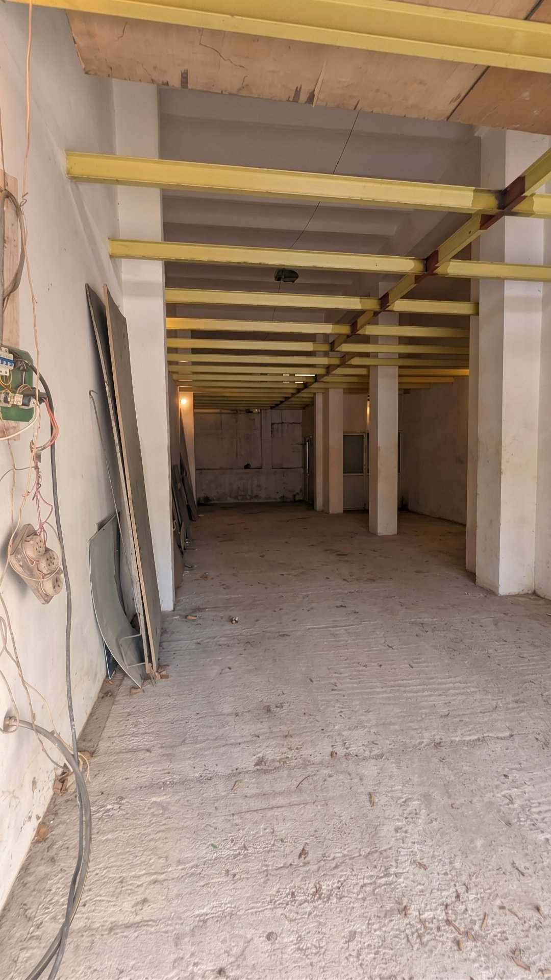 Alquiler Local comercial 120m² Cordón · Foto 3
