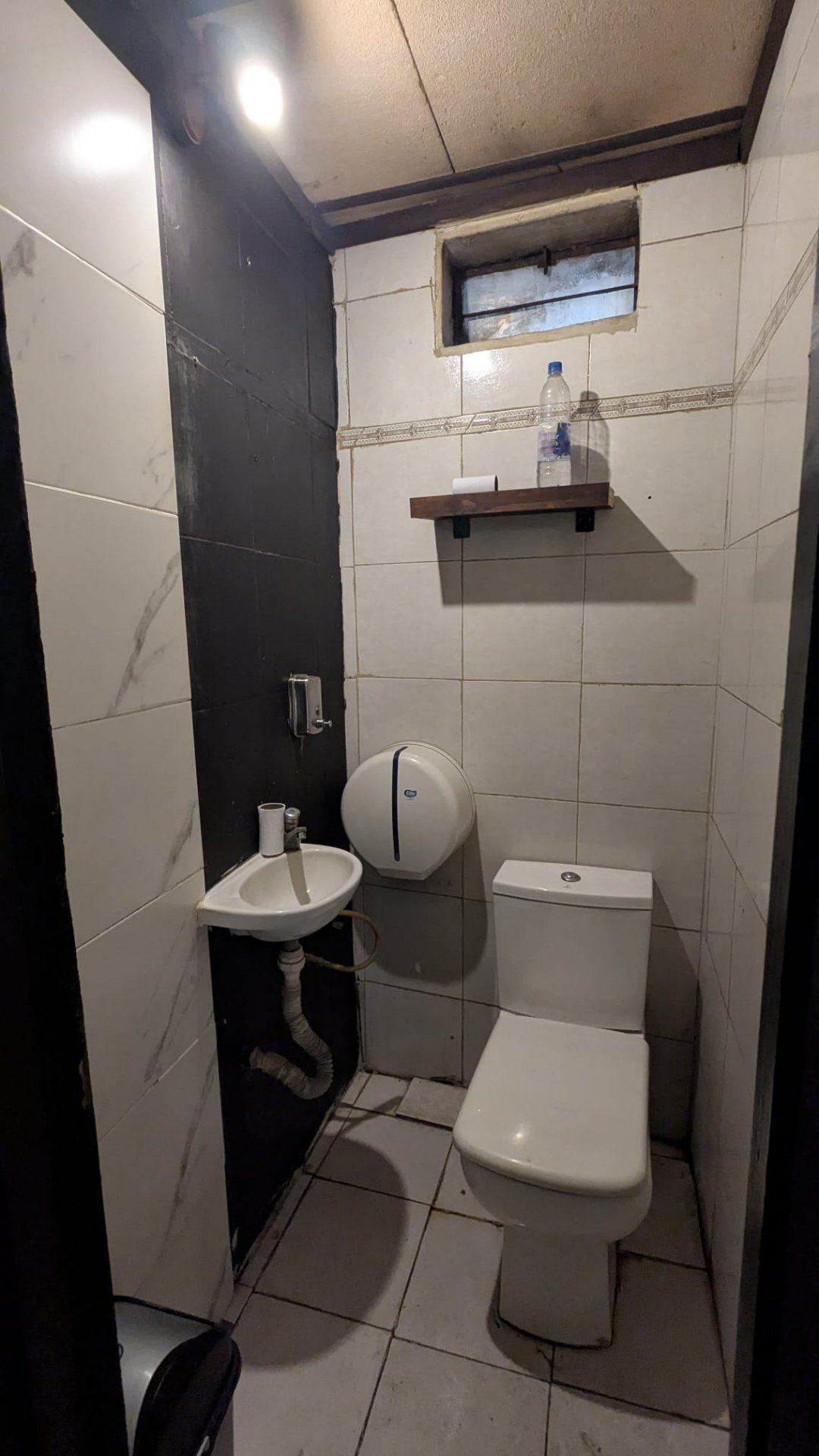 Alquiler Local comercial 127m² Cordón · Foto 9