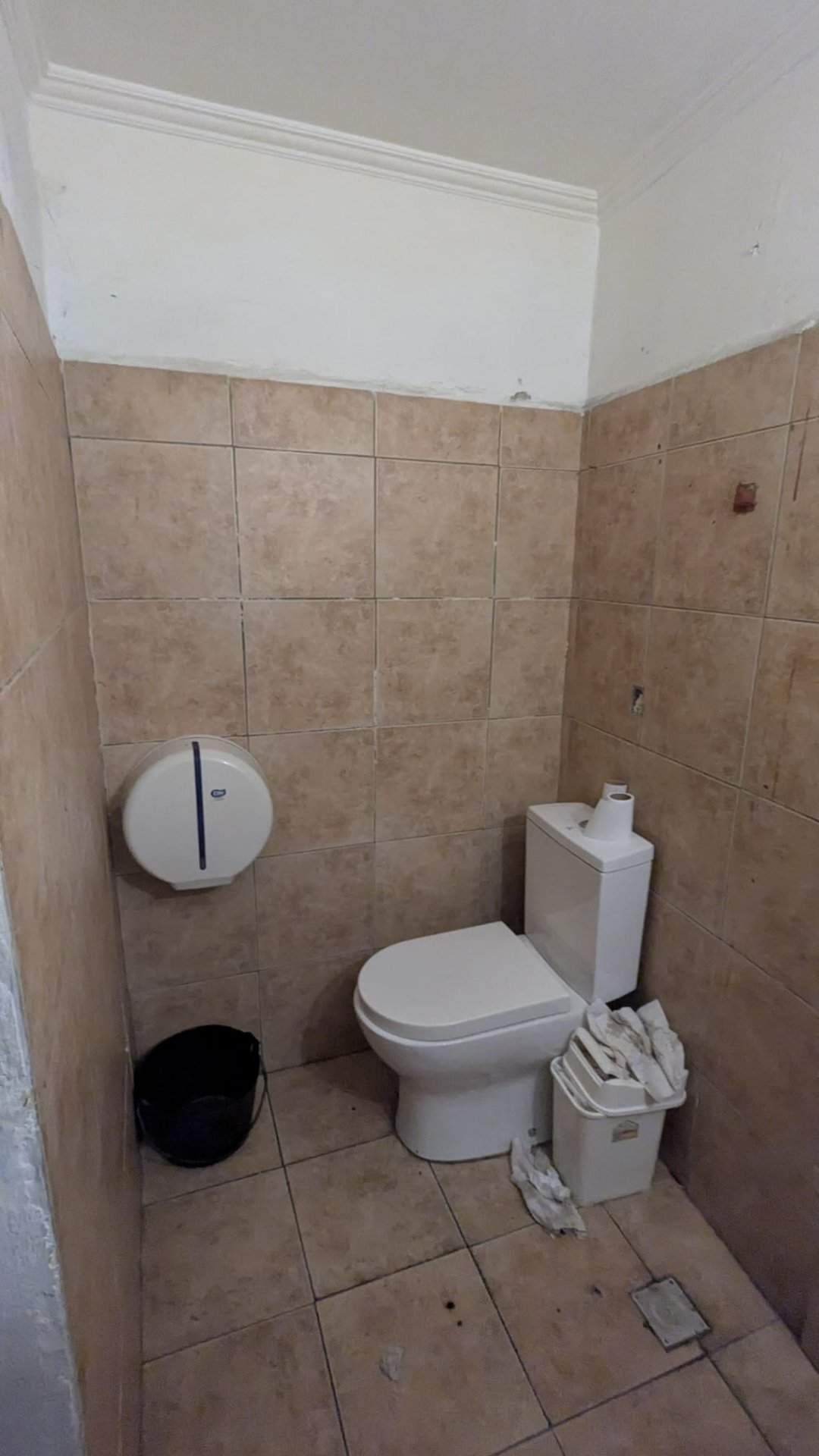 Alquiler Local comercial 127m² Cordón · Foto 8