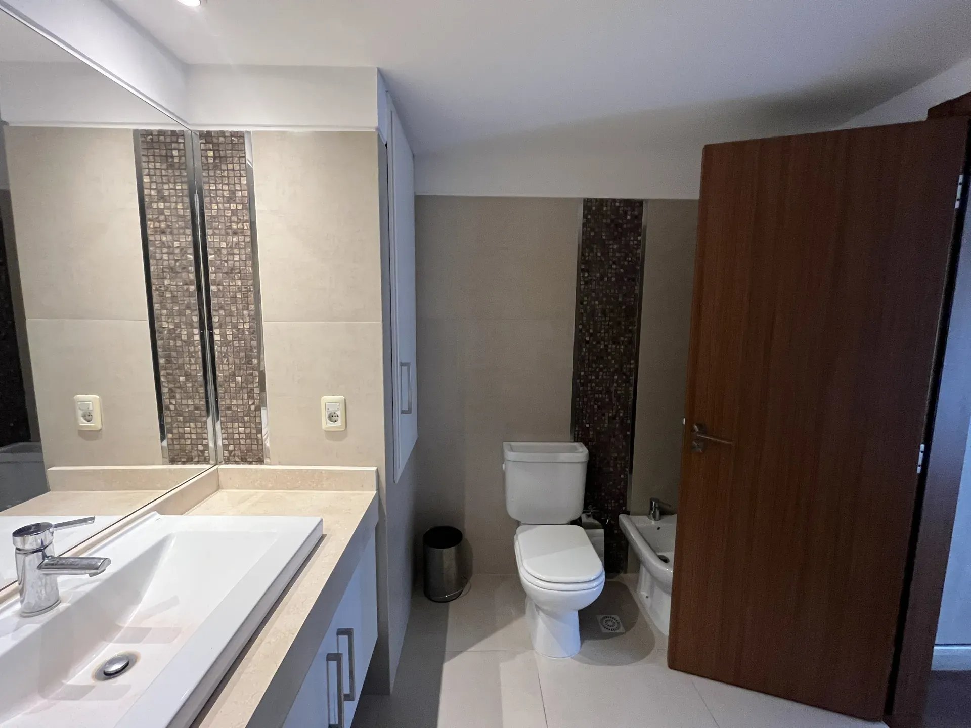 Alquiler Apartamento 3 dormitorios y Garage en Carrasco · Foto 9