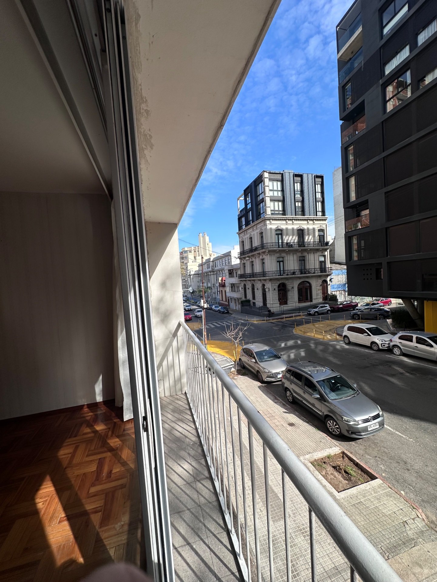 Alquiler Apartamento 4 dormitorios y garaje en Barrio Sur · Foto 3