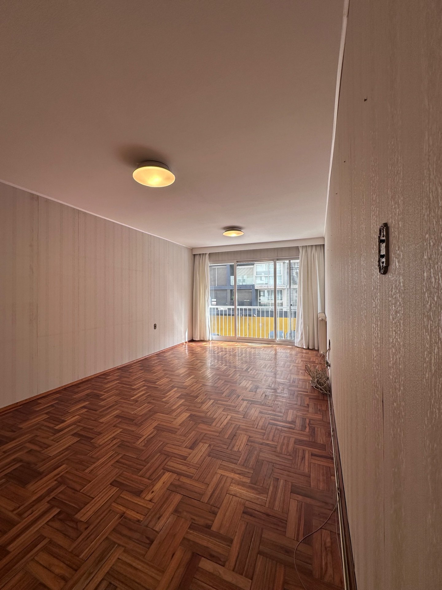 Alquiler Apartamento 4 dormitorios y garaje en Barrio Sur · Foto 2
