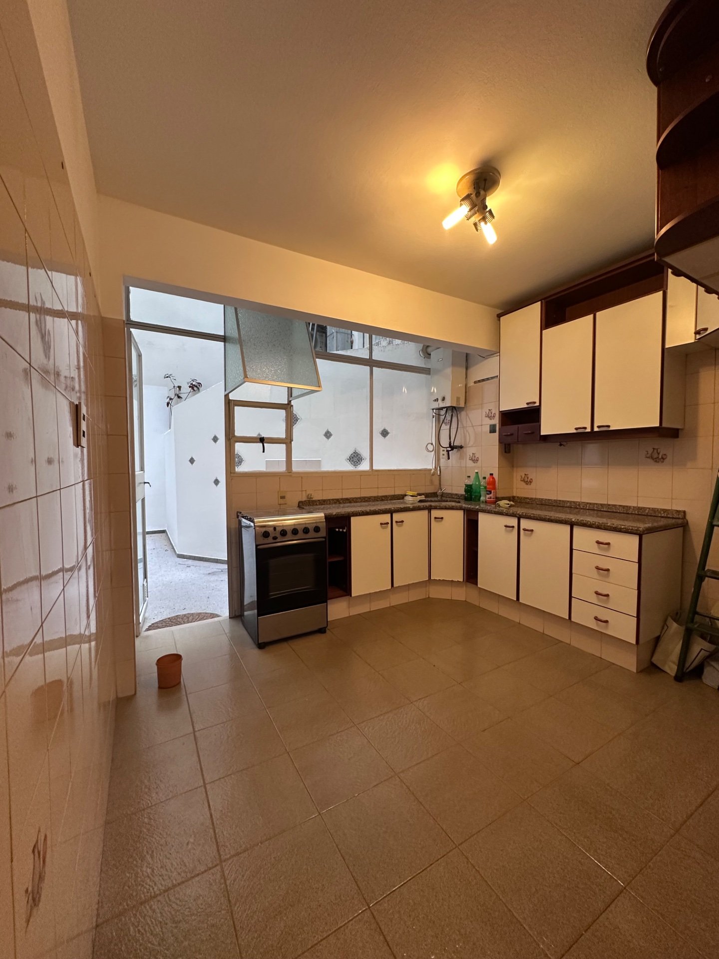 Alquiler Apartamento 4 dormitorios y garaje en Barrio Sur · Foto 6