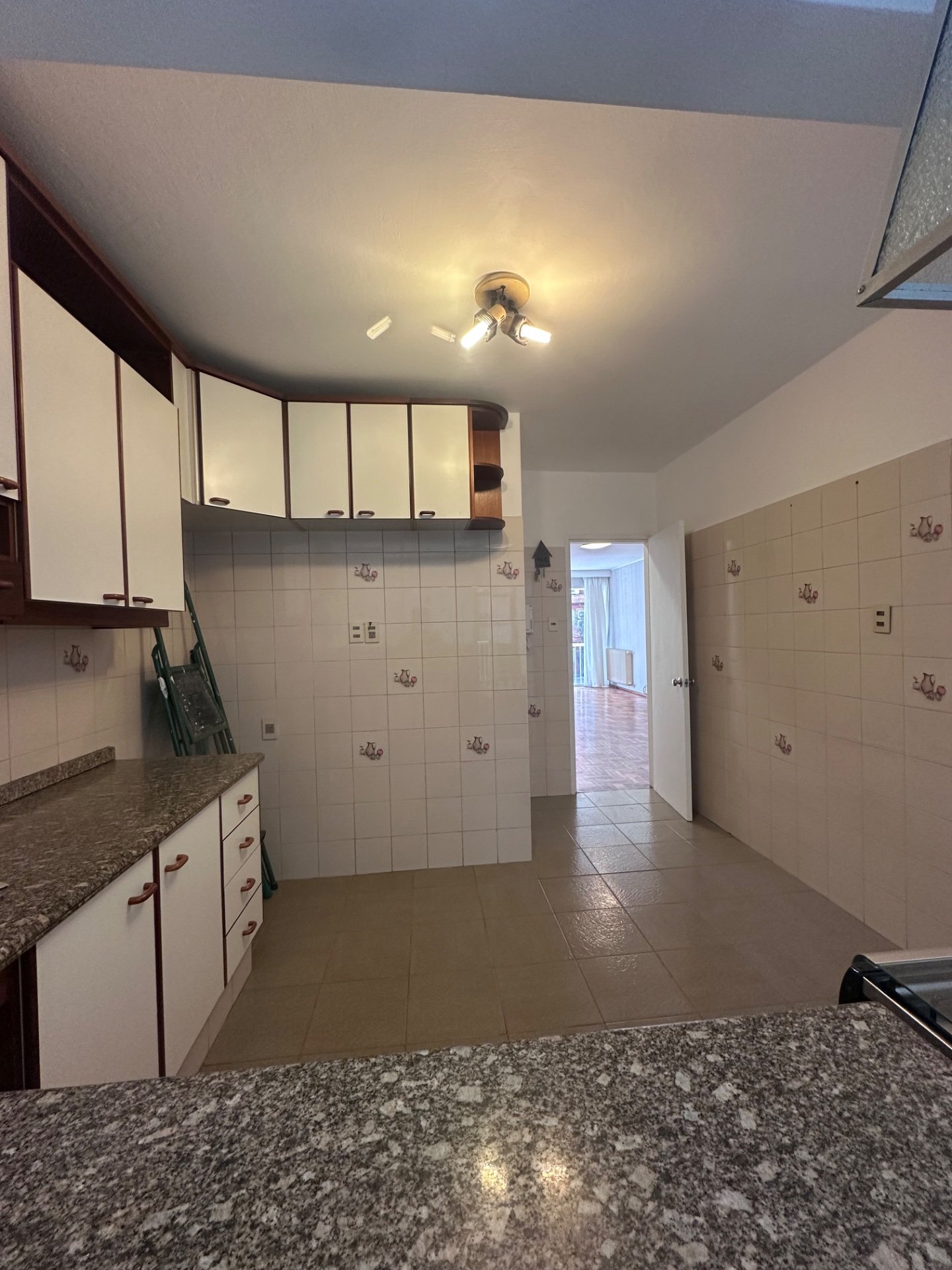 Alquiler Apartamento 4 dormitorios y garaje en Barrio Sur · Foto 7