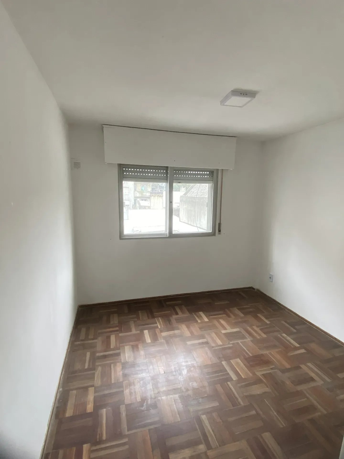 Alquiler Apartamento 2 dormitorios Tres Cruces Con Cochera · Foto 9