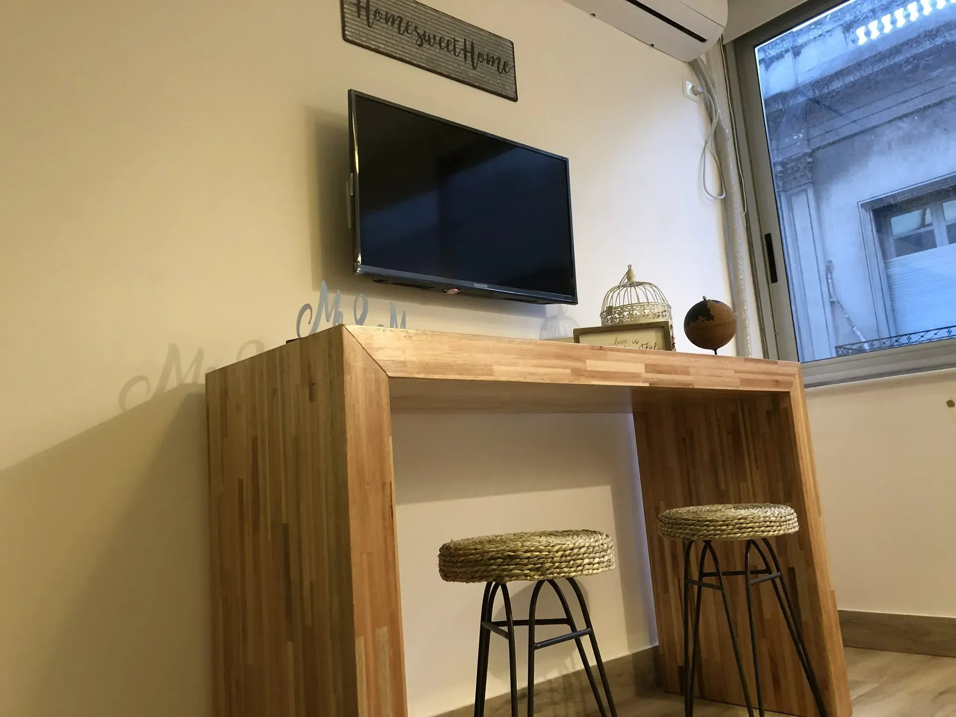 Alquiler Apartamento Ciudad Vieja Amueblado Luminoso · Foto 9
