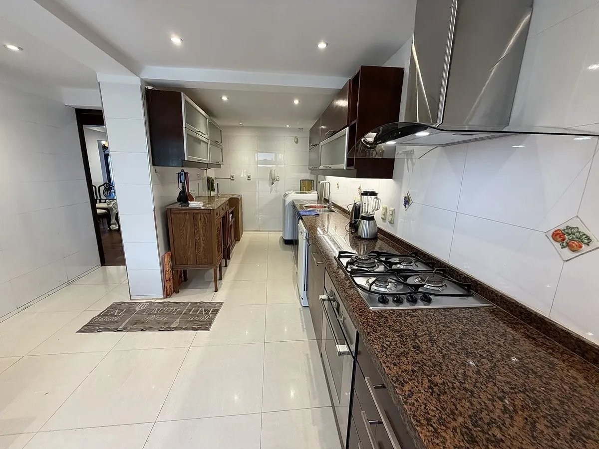 Alquiler Apartamento Amoblado, 3 dormitorios, vista a Puerto Buceo · Foto 11