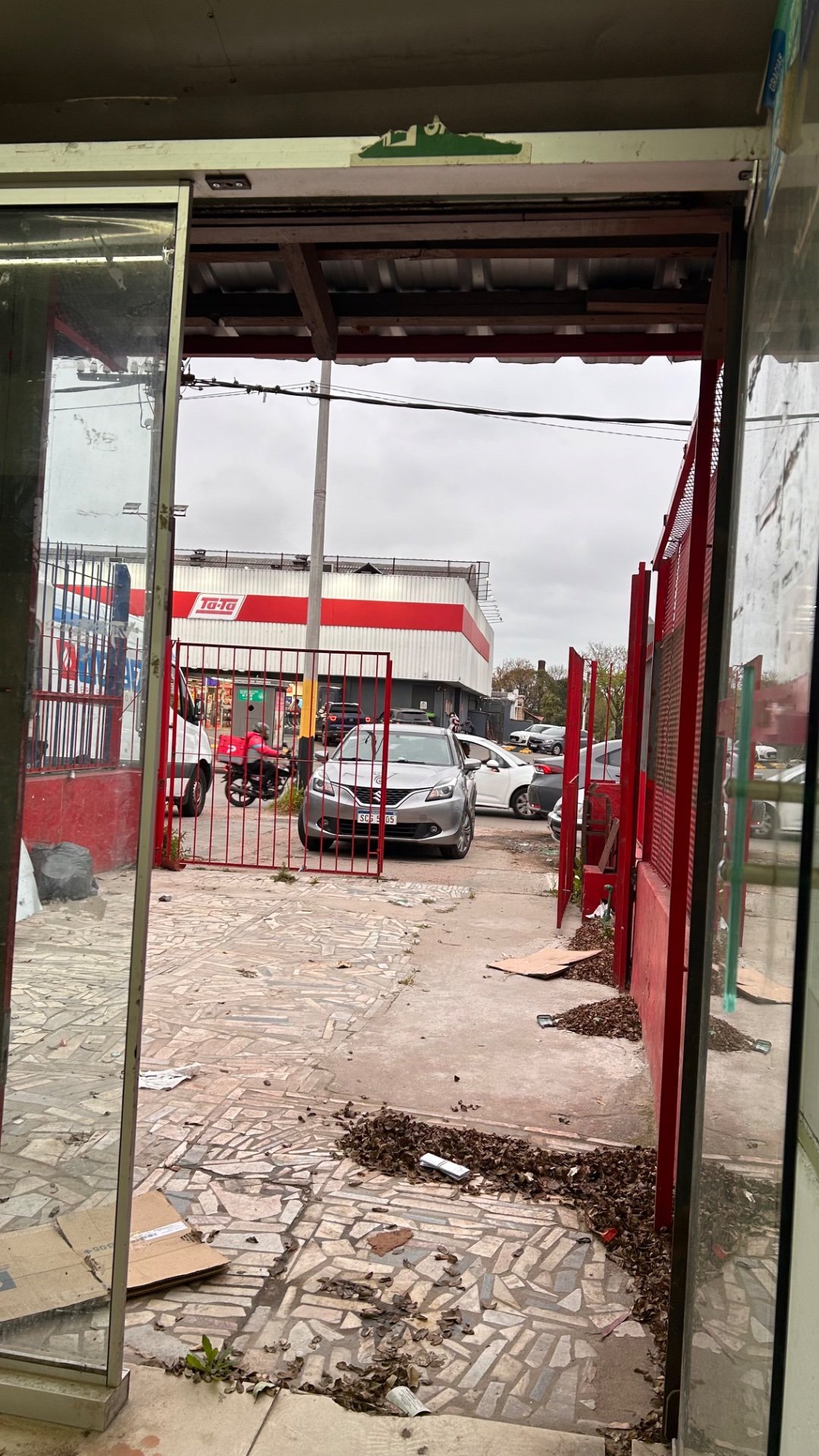 Alquiler Local comercial 60 m² Malvin Norte.